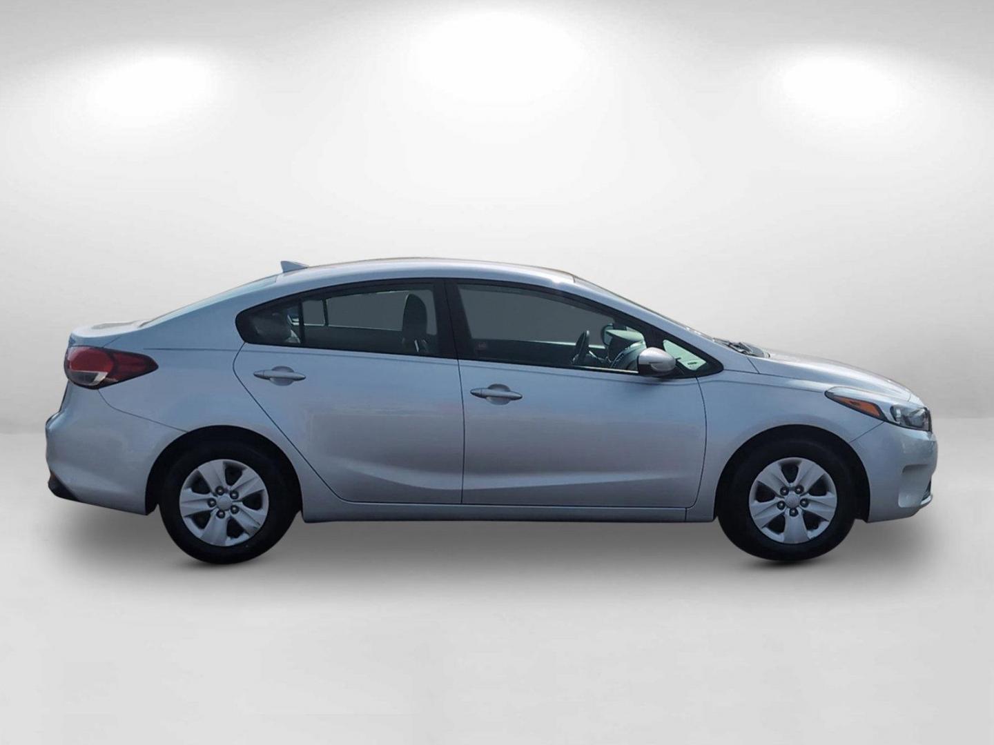 2017 /Gray Kia Forte LX (3KPFK4A79HE) with an Regular Unleaded I-4 2.0 L/122 engine, 6-Speed Automatic w/OD transmission, located at 521 Old Farm Lane Rd, Prattville, AL, 36066, (334) 325-1505, 32.482460, -86.416367 - 2017 Kia Forte LX - Photo#6