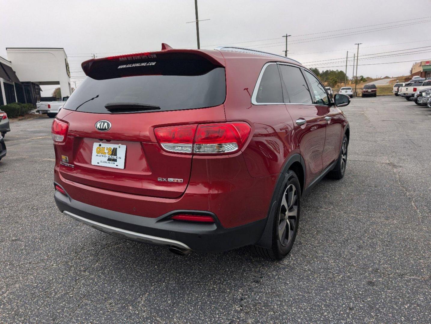 2017 /Stone Beige Kia Sorento EX (5XYPH4A12HG) with an Intercooled Turbo Regular Unleaded I-4 2.0 L/122 engine, 6-Speed Automatic w/OD transmission, located at 804 22nd Ave, Phenix City, AL, 36870, (334) 297-1860, 32.484749, -85.024475 - 2017 Kia Sorento EX - Photo#5