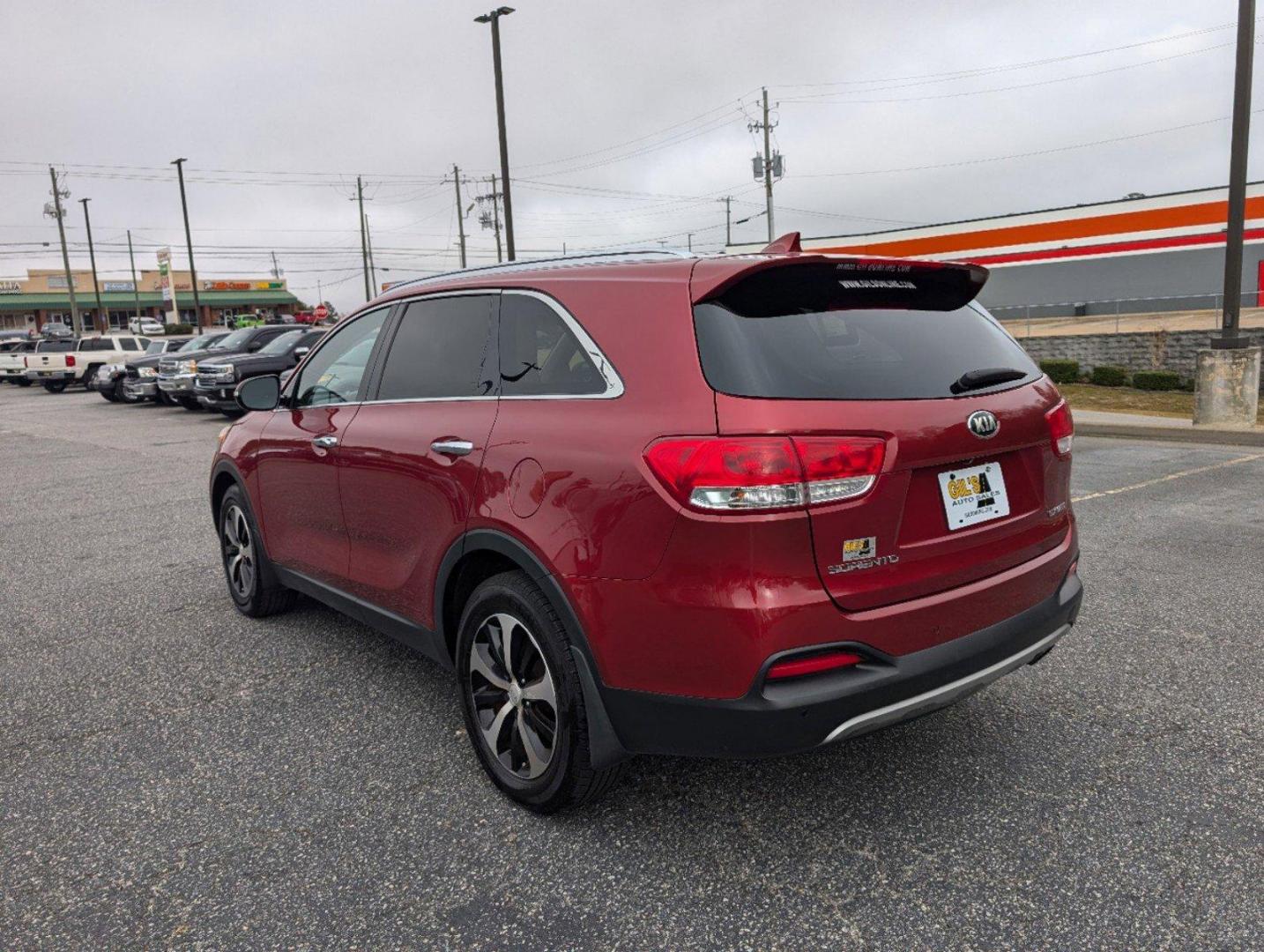 2017 /Stone Beige Kia Sorento EX (5XYPH4A12HG) with an Intercooled Turbo Regular Unleaded I-4 2.0 L/122 engine, 6-Speed Automatic w/OD transmission, located at 804 22nd Ave, Phenix City, AL, 36870, (334) 297-1860, 32.484749, -85.024475 - 2017 Kia Sorento EX - Photo#7