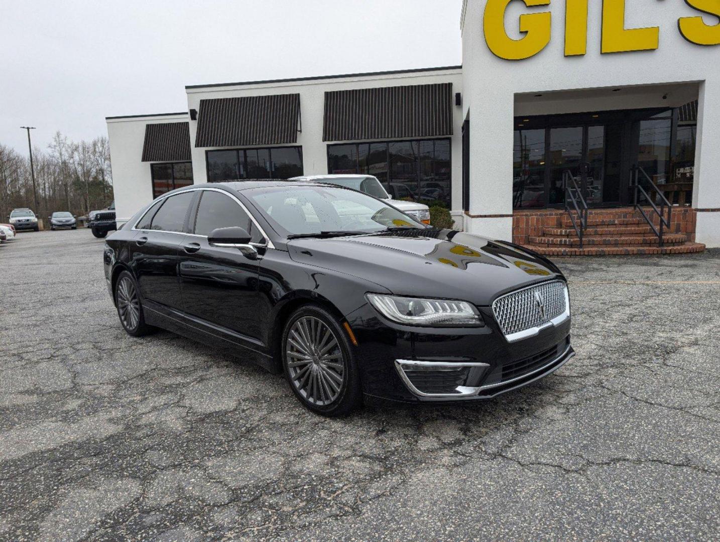 2017 Lincoln MKZ Reserve (3LN6L5F90HR) with an Intercooled Turbo Premium Unleaded I-4 2.0 L/122 engine, 6-Speed Automatic w/OD transmission, located at 3959 U.S. 80 W, Phenix City, AL, 36870, (334) 297-4885, 32.469296, -85.135185 - 2017 Lincoln MKZ Reserve - Photo#2