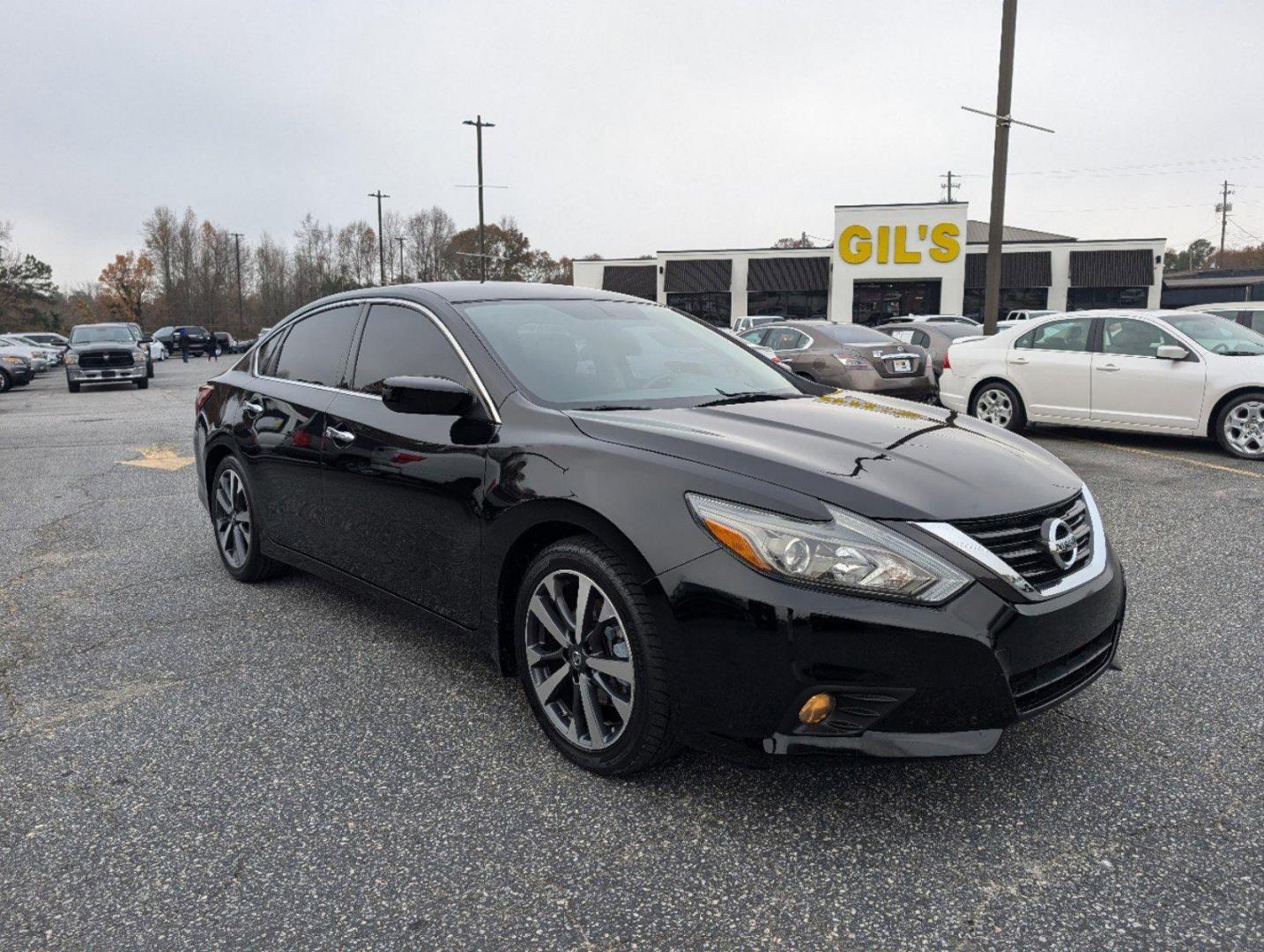 2017 /Sport Interior Nissan Altima 2.5 SR (1N4AL3AP6HC) with an Regular Unleaded I-4 2.5 L/152 engine, 1-Speed CVT w/OD transmission, located at 3959 U.S. 80 W, Phenix City, AL, 36870, (334) 297-4885, 32.469296, -85.135185 - 2017 Nissan Altima 2.5 SR - Photo#2