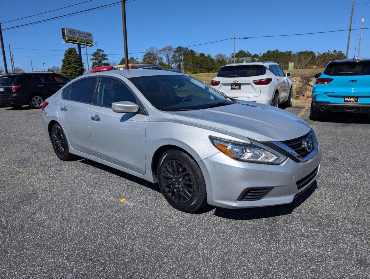 2017 /Charcoal Nissan Altima 2.5 S (1N4AL3AP7HN) with an Regular Unleaded I-4 2.5 L/152 engine, 1-Speed CVT w/OD transmission, located at 3959 U.S. 80 W, Phenix City, AL, 36870, (334) 297-4885, 32.469296, -85.135185 - 2017 Nissan Altima 2.5 S - Photo#2