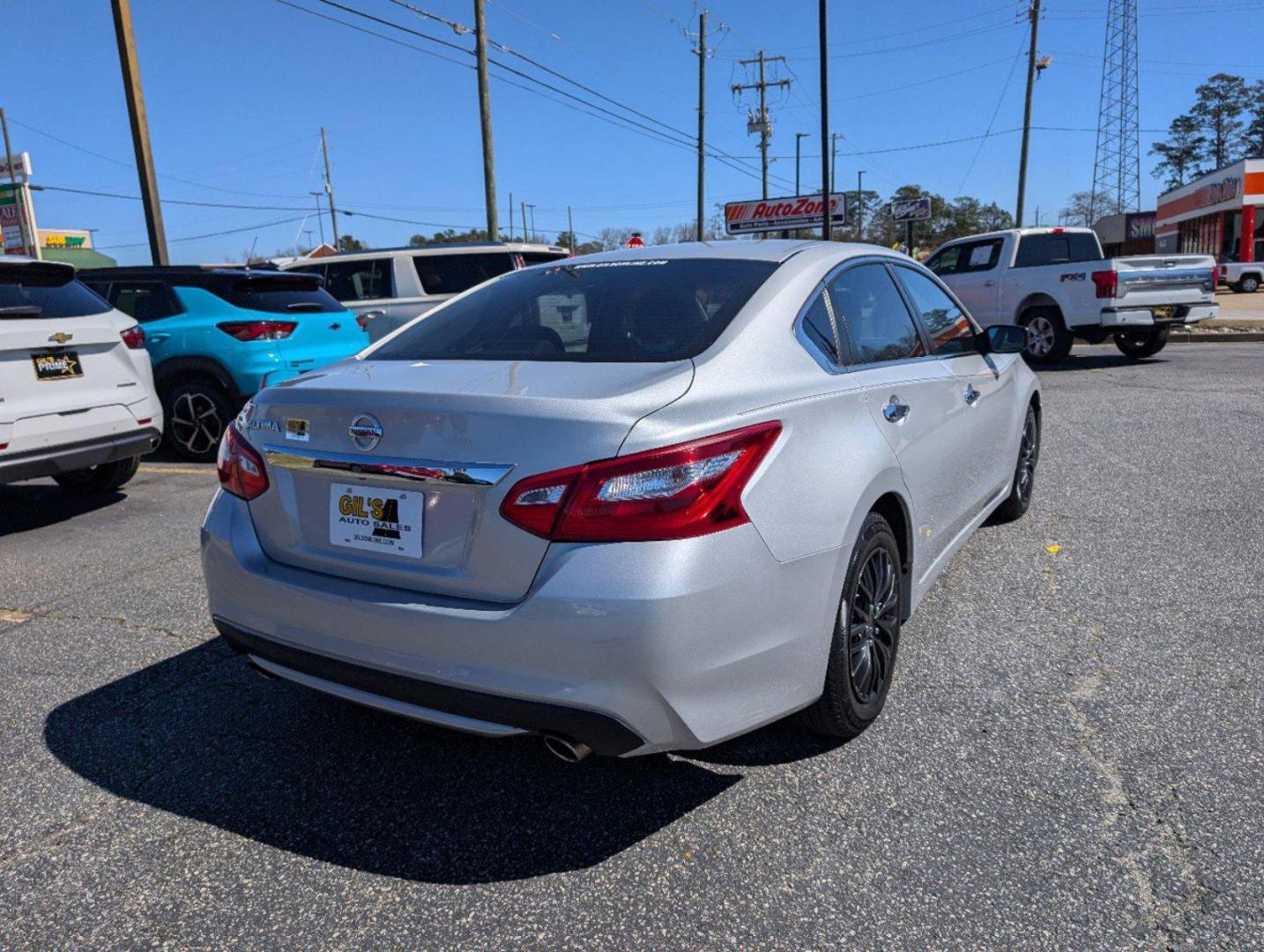 2017 /Charcoal Nissan Altima 2.5 S (1N4AL3AP7HN) with an Regular Unleaded I-4 2.5 L/152 engine, 1-Speed CVT w/OD transmission, located at 3959 U.S. 80 W, Phenix City, AL, 36870, (334) 297-4885, 32.469296, -85.135185 - 2017 Nissan Altima 2.5 S - Photo#4