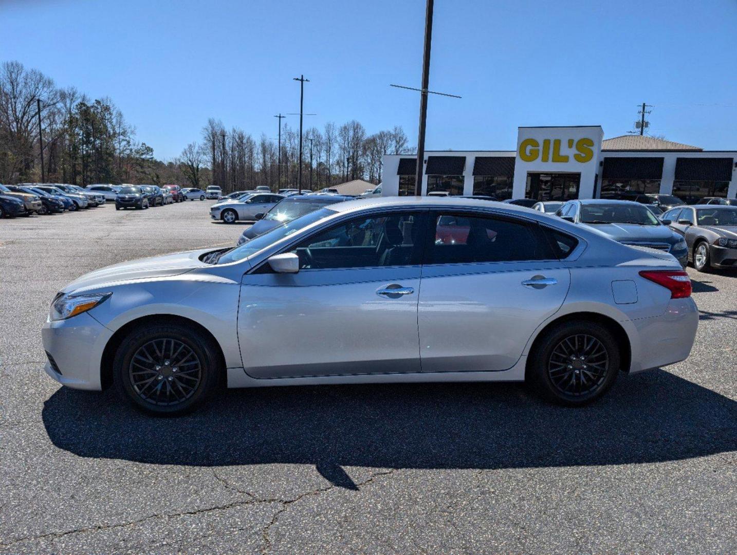 2017 /Charcoal Nissan Altima 2.5 S (1N4AL3AP7HN) with an Regular Unleaded I-4 2.5 L/152 engine, 1-Speed CVT w/OD transmission, located at 3959 U.S. 80 W, Phenix City, AL, 36870, (334) 297-4885, 32.469296, -85.135185 - 2017 Nissan Altima 2.5 S - Photo#7