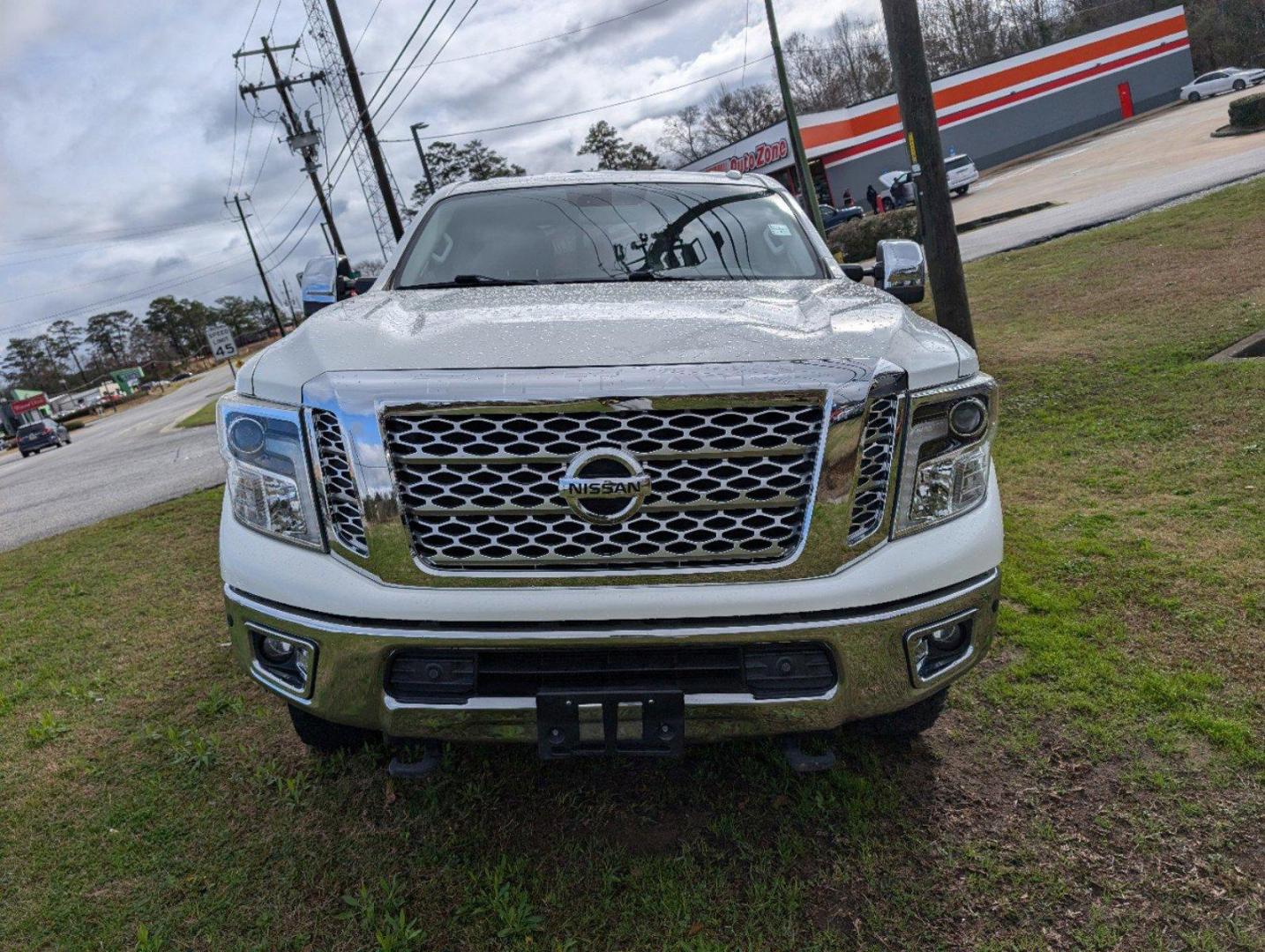 2017 /Black Nissan Titan XD SL (1N6BA1F40HN) with an Intercooled Turbo Diesel V-8 5.0 L/305 engine, 6-Speed Automatic w/OD transmission, located at 3959 U.S. 80 W, Phenix City, AL, 36870, (334) 297-4885, 32.469296, -85.135185 - 2017 Nissan Titan XD SL - Photo#1