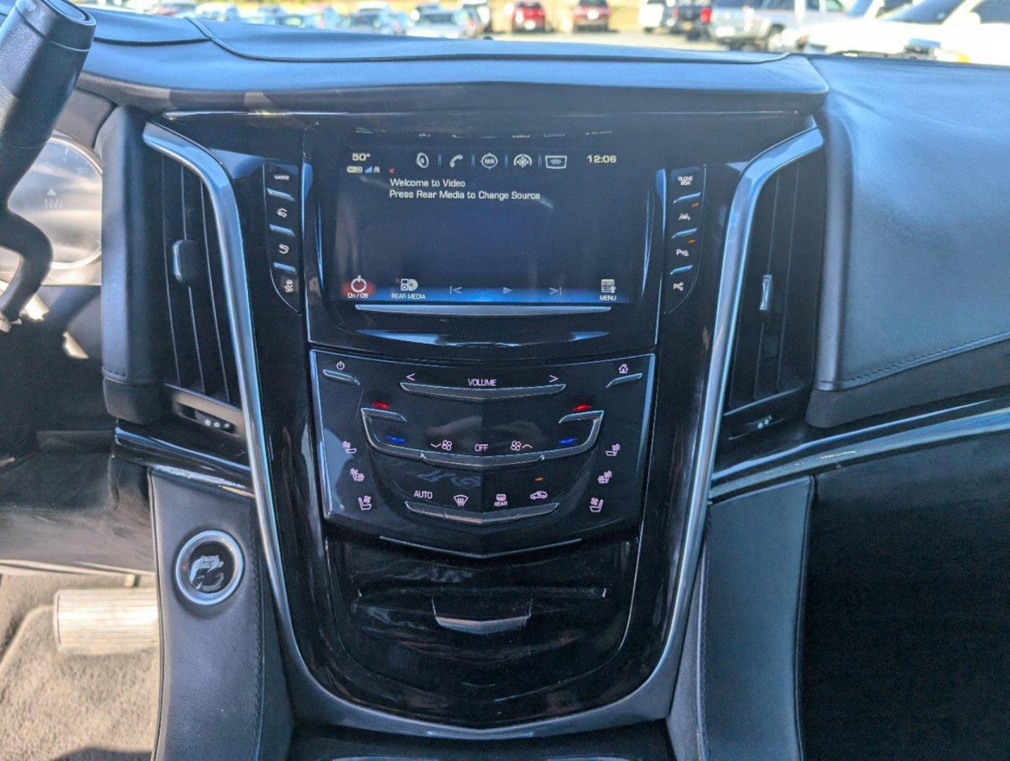 2018 /Jet Black with Jet Black Accents Cadillac Escalade ESV Platinum (1GYS4KKJ5JR) with an Gas V8 6.2L/376 engine, 10-Speed Automatic transmission, located at 3959 U.S. 80 W, Phenix City, AL, 36870, (334) 297-4885, 32.469296, -85.135185 - 2018 Cadillac Escalade ESV Platinum - Photo#15