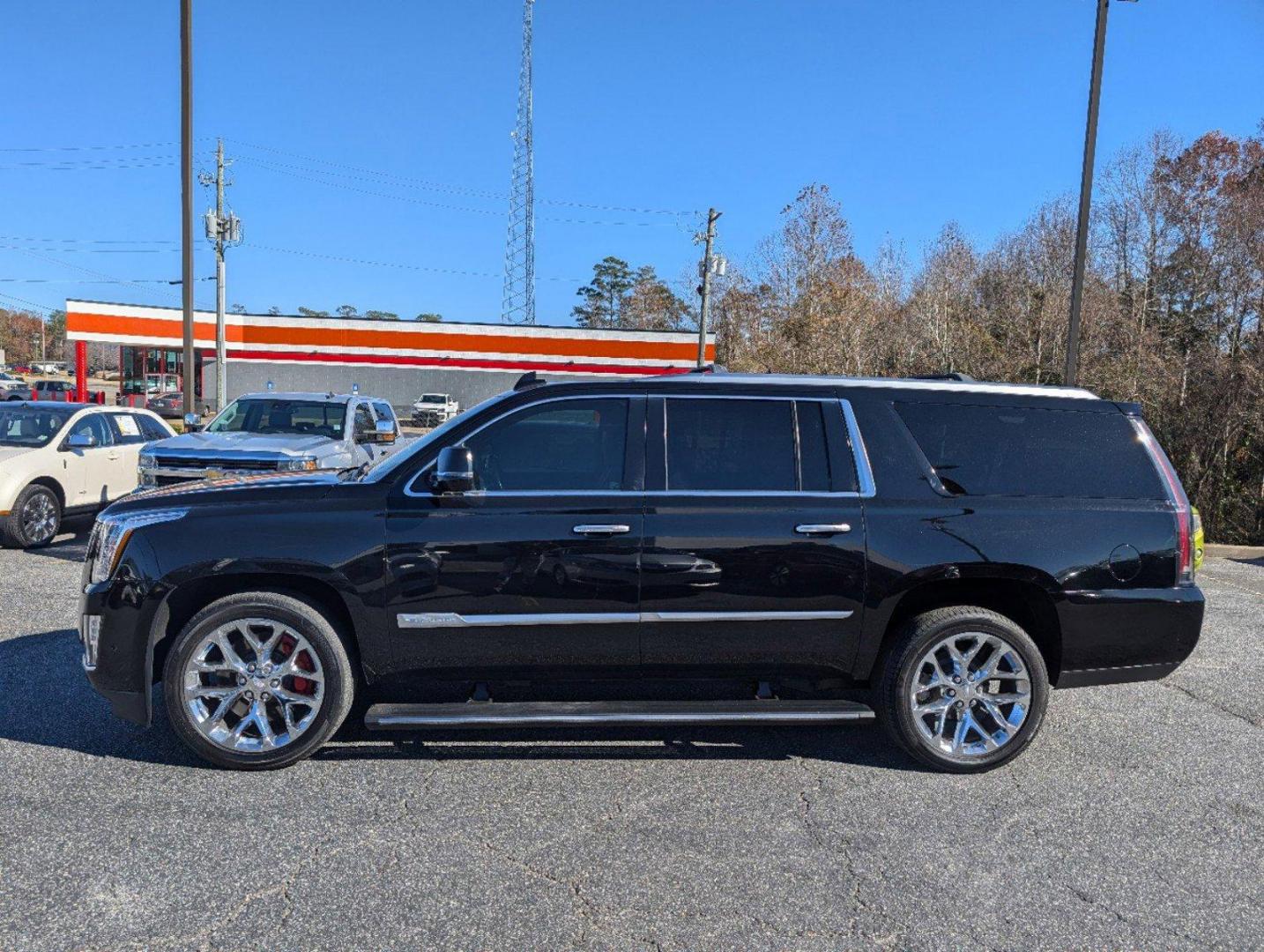 2018 /Jet Black with Jet Black Accents Cadillac Escalade ESV Platinum (1GYS4KKJ5JR) with an Gas V8 6.2L/376 engine, 10-Speed Automatic transmission, located at 3959 U.S. 80 W, Phenix City, AL, 36870, (334) 297-4885, 32.469296, -85.135185 - 2018 Cadillac Escalade ESV Platinum - Photo#7