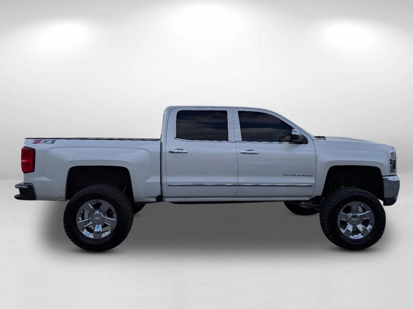 2018 /Cocoa/Dune Chevrolet Silverado 1500 LTZ (3GCUKSEJ0JG) with an Gas V8 6.2L/376 engine, 8-Speed Automatic transmission, located at 1430 Gateway Drive, Opelika, AL, 36801, (334) 239-0944, 32.637871, -85.409790 - 2018 Chevrolet Silverado 1500 LTZ - Photo#3