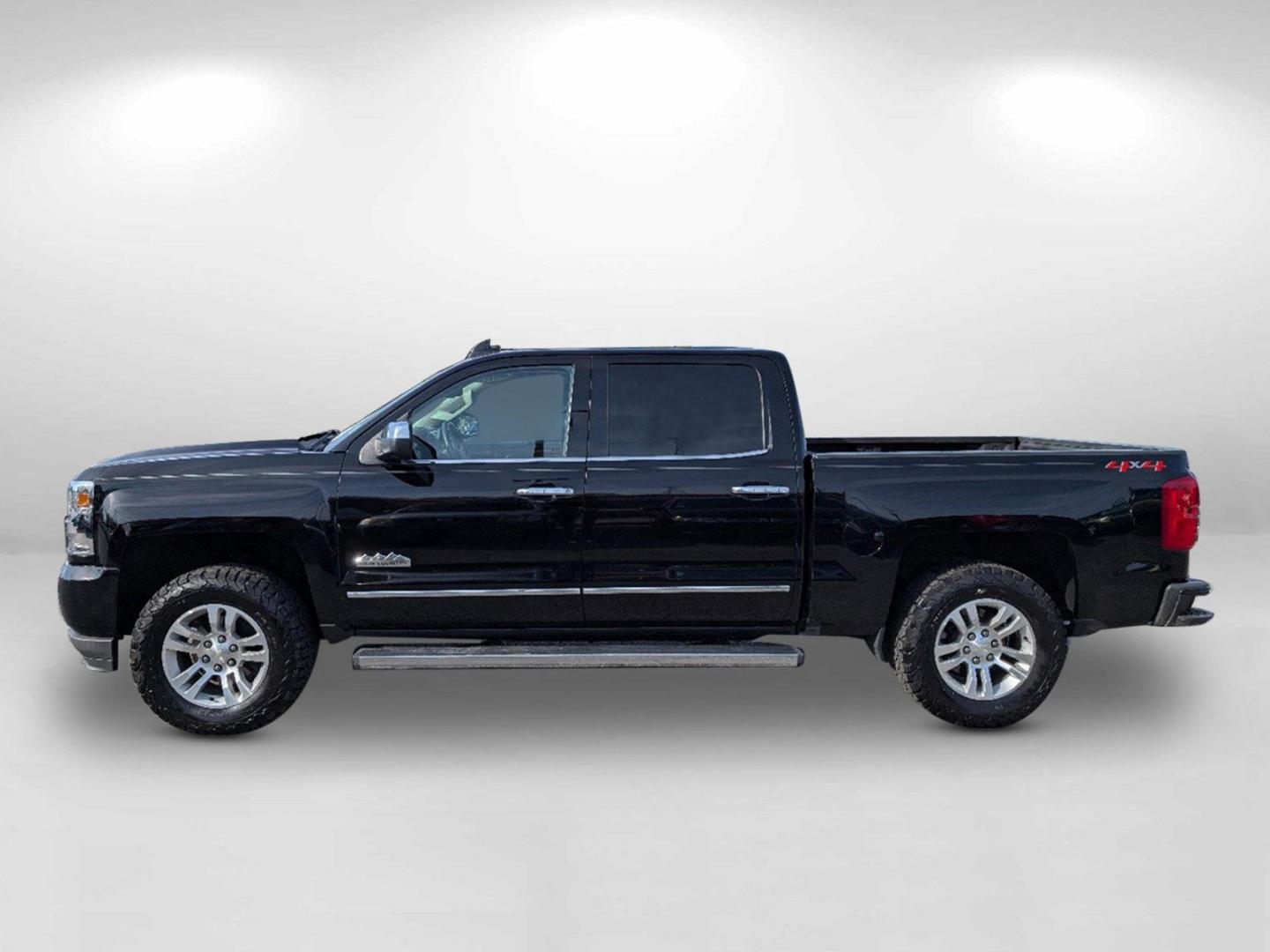 2018 /Saddle Chevrolet Silverado 1500 High Country (3GCUKTEC4JG) with an Gas V8 5.3L/325 engine, 8-Speed Automatic transmission, located at 1430 Gateway Drive, Opelika, AL, 36801, (334) 239-0944, 32.637871, -85.409790 - 2018 Chevrolet Silverado 1500 High Country - Photo#7