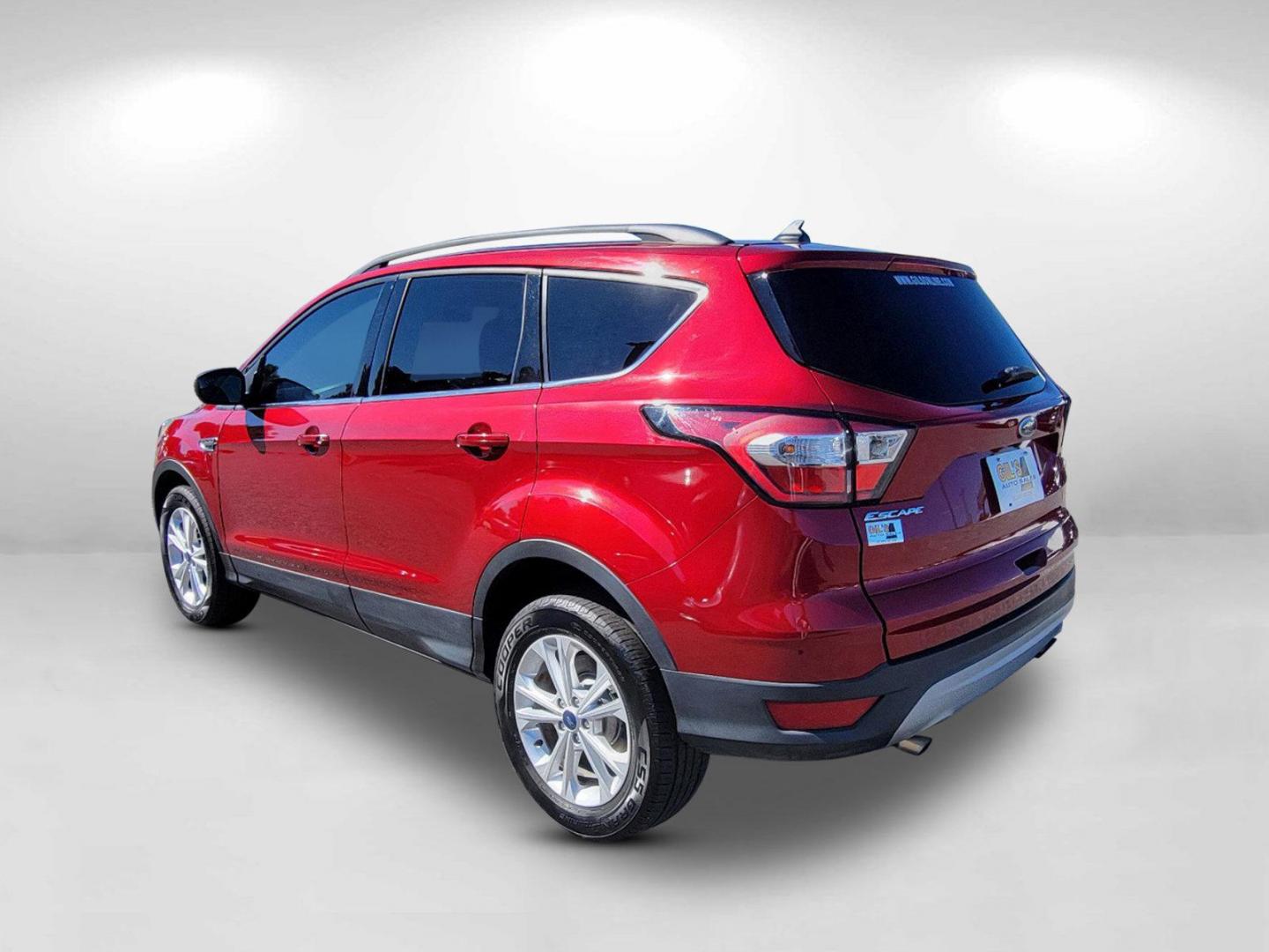 2018 Red Ford Escape SE (1FMCU9GD1JU) with an Intercooled Turbo Regular Unleaded I-4 1.5 L/91 engine, 6-Speed Automatic w/OD transmission, located at 5115 14th Ave., Columbus, GA, 31904, (706) 323-0345, 32.511494, -84.971046 - 2018 Ford Escape SE - Photo#6