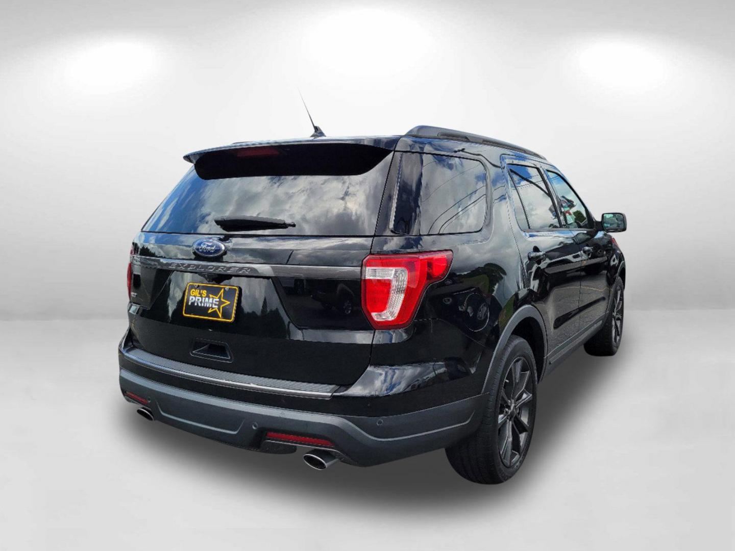 2018 Black Ford Explorer XLT (1FM5K7D84JG) with an Regular Unleaded V-6 engine, 6-Speed Automatic w/OD transmission, located at 804 22nd Ave, Phenix City, AL, 36870, (334) 297-1860, 32.484749, -85.024475 - 2018 Ford Explorer XLT - Photo#4