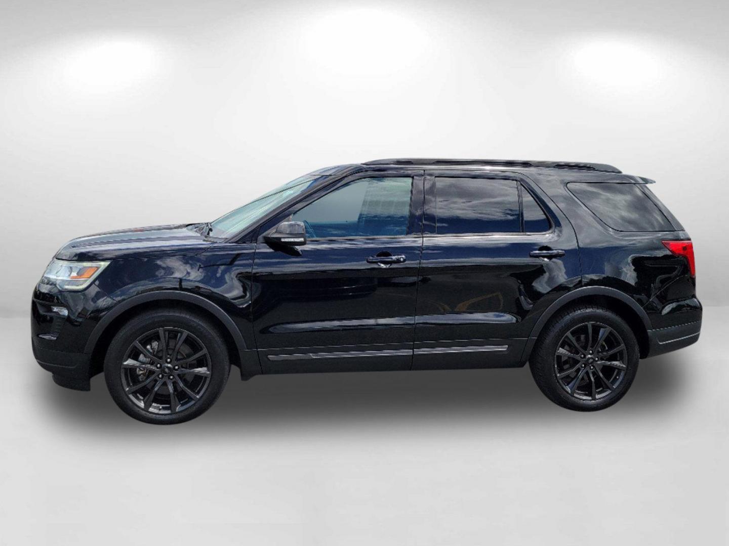 2018 Black Ford Explorer XLT (1FM5K7D84JG) with an Regular Unleaded V-6 engine, 6-Speed Automatic w/OD transmission, located at 804 22nd Ave, Phenix City, AL, 36870, (334) 297-1860, 32.484749, -85.024475 - 2018 Ford Explorer XLT - Photo#7