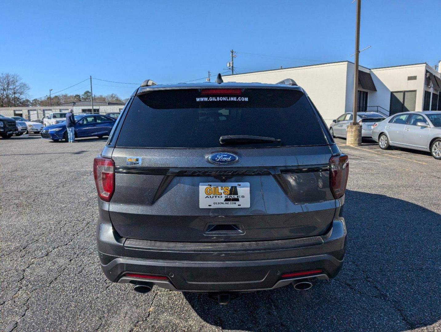 2018 Ford Explorer XLT (1FM5K7D86JG) with an Regular Unleaded V-6 3.5 L/213 engine, 6-Speed Automatic w/OD transmission, located at 3959 U.S. 80 W, Phenix City, AL, 36870, (334) 297-4885, 32.469296, -85.135185 - 2018 Ford Explorer XLT - Photo#5