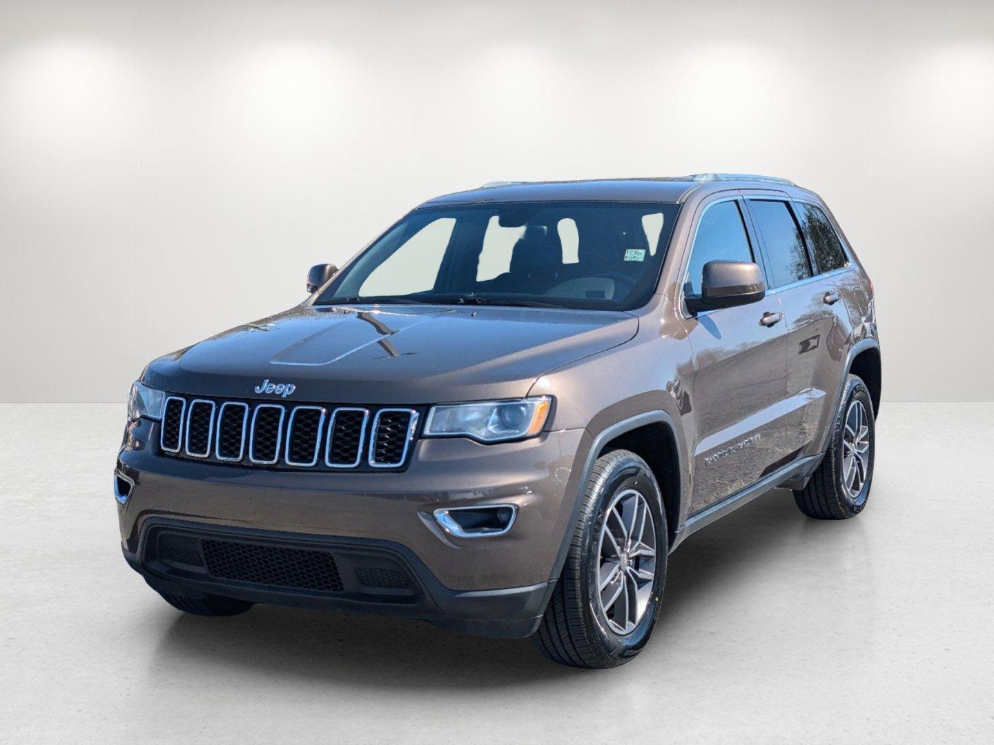 2018 /Black Jeep Grand Cherokee Laredo E (1C4RJEAG5JC) with an Regular Unleaded V-6 3.6 L/220 engine, 8-Speed Automatic w/OD transmission, located at 5115 14th Ave., Columbus, GA, 31904, (706) 323-0345, 32.511494, -84.971046 - 2018 Jeep Grand Cherokee Laredo E - Photo#0