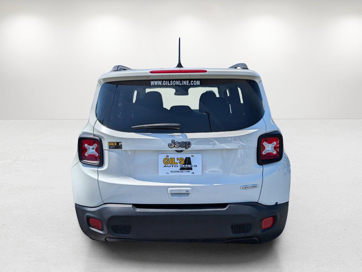 2018 /Black Jeep Renegade Latitude (ZACCJABB9JP) with an Regular Unleaded I-4 2.4 L/144 engine, 9-Speed Automatic w/OD transmission, located at 3959 U.S. 80 W, Phenix City, AL, 36870, (334) 297-4885, 32.469296, -85.135185 - 2018 Jeep Renegade Latitude - Photo#5
