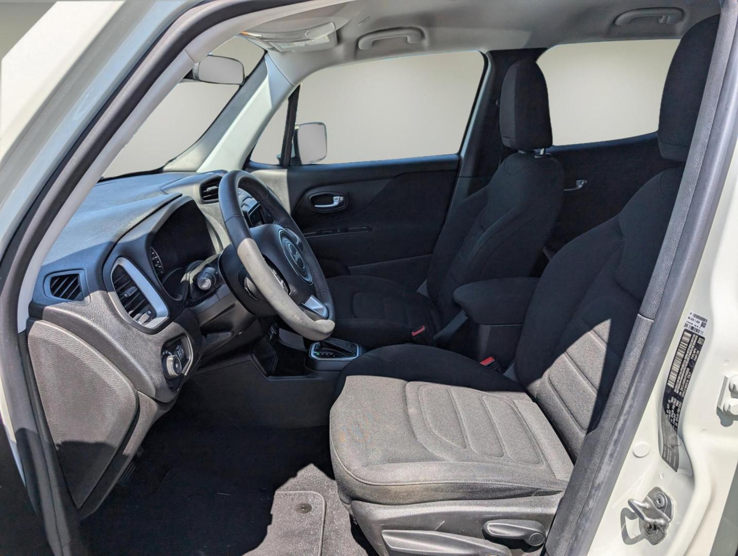 2018 /Black Jeep Renegade Latitude (ZACCJABB9JP) with an Regular Unleaded I-4 2.4 L/144 engine, 9-Speed Automatic w/OD transmission, located at 3959 U.S. 80 W, Phenix City, AL, 36870, (334) 297-4885, 32.469296, -85.135185 - 2018 Jeep Renegade Latitude - Photo#9