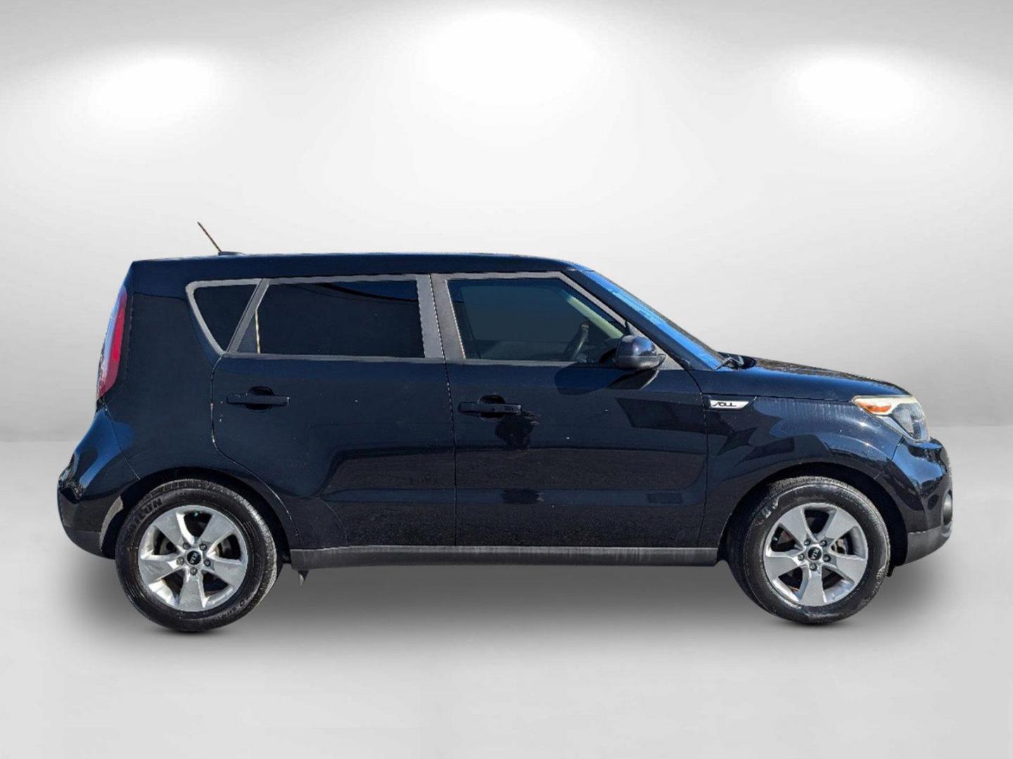 2018 /Black Kia Soul Base (KNDJN2A25J7) with an Regular Unleaded I-4 1.6 L/97 engine, 6-Speed Automatic w/OD transmission, located at 804 22nd Ave, Phenix City, AL, 36870, (334) 297-1860, 32.484749, -85.024475 - 2018 Kia Soul Base - Photo#3