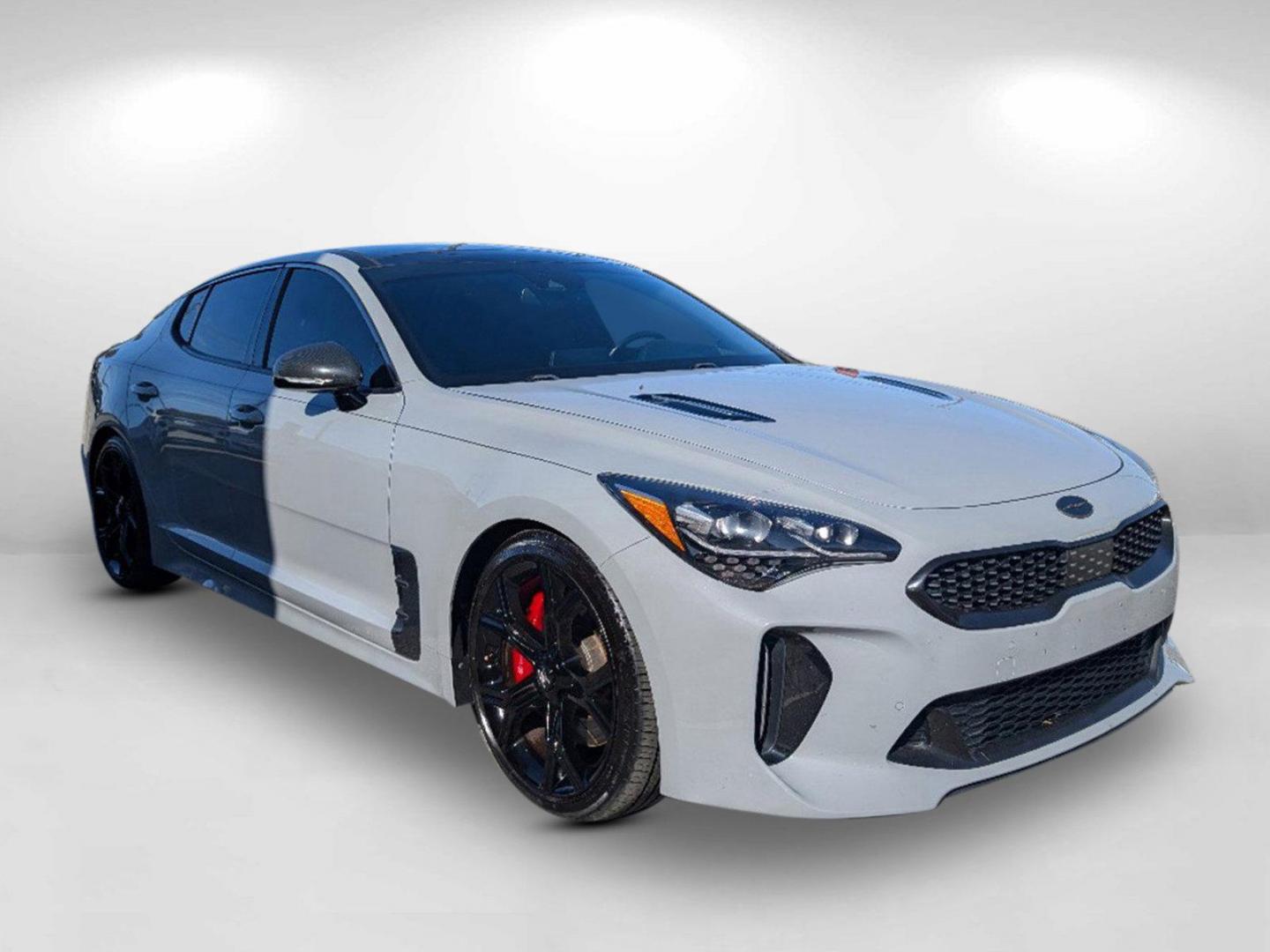 2018 /Black Kia Stinger GT2 (KNAE55LCXJ6) with an Twin Turbo Premium Unleaded V-6 3.3 L/204 engine, 8-Speed Automatic w/OD transmission, located at 3959 U.S. 80 W, Phenix City, AL, 36870, (334) 297-4885, 32.469296, -85.135185 - 2018 Kia Stinger GT2 - Photo#2