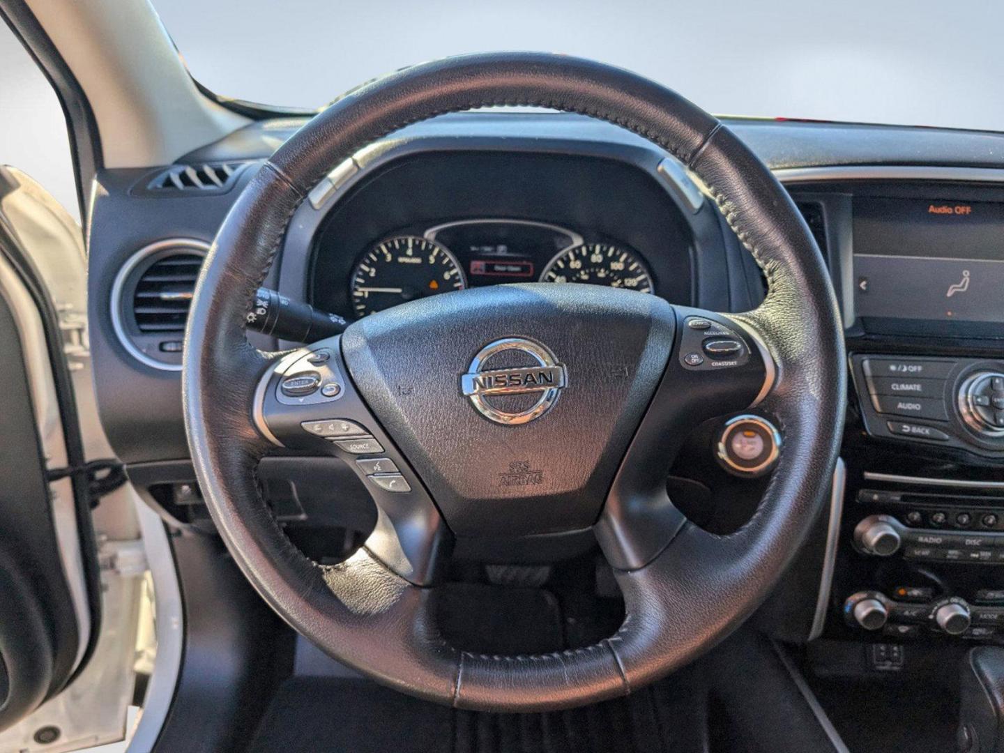 2018 /Charcoal Nissan Pathfinder SV (5N1DR2MM7JC) with an Regular Unleaded V-6 3.5 L/213 engine, 1-Speed CVT w/OD transmission, located at 3959 U.S. 80 W, Phenix City, AL, 36870, (334) 297-4885, 32.469296, -85.135185 - 2018 Nissan Pathfinder SV - Photo#16