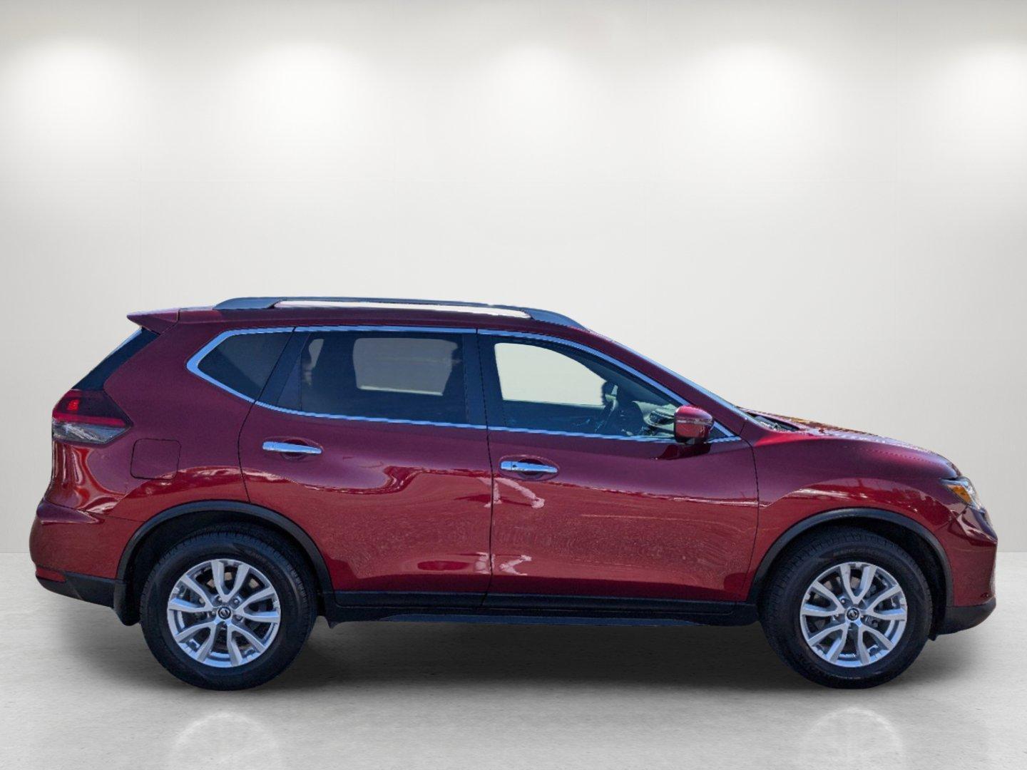 2018 /Charcoal Nissan Rogue SV (5N1AT2MT0JC) with an Regular Unleaded I-4 2.5 L/152 engine, 1-Speed CVT w/OD transmission, located at 5115 14th Ave., Columbus, GA, 31904, (706) 323-0345, 32.511494, -84.971046 - 2018 Nissan Rogue SV - Photo#3