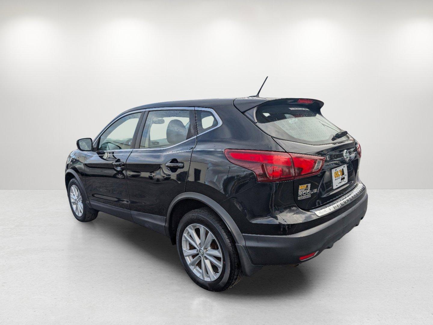 2018 /Charcoal Nissan Rogue Sport S (JN1BJ1CR3JW) with an Regular Unleaded I-4 2.0 L/122 engine, 1-Speed CVT w/OD transmission, located at 521 Old Farm Lane Rd, Prattville, AL, 36066, (334) 325-1505, 32.482460, -86.416367 - 2018 Nissan Rogue Sport S - Photo#6