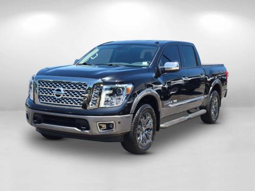 2018 Nissan Titan PRO-4X Crew Cab 4WD