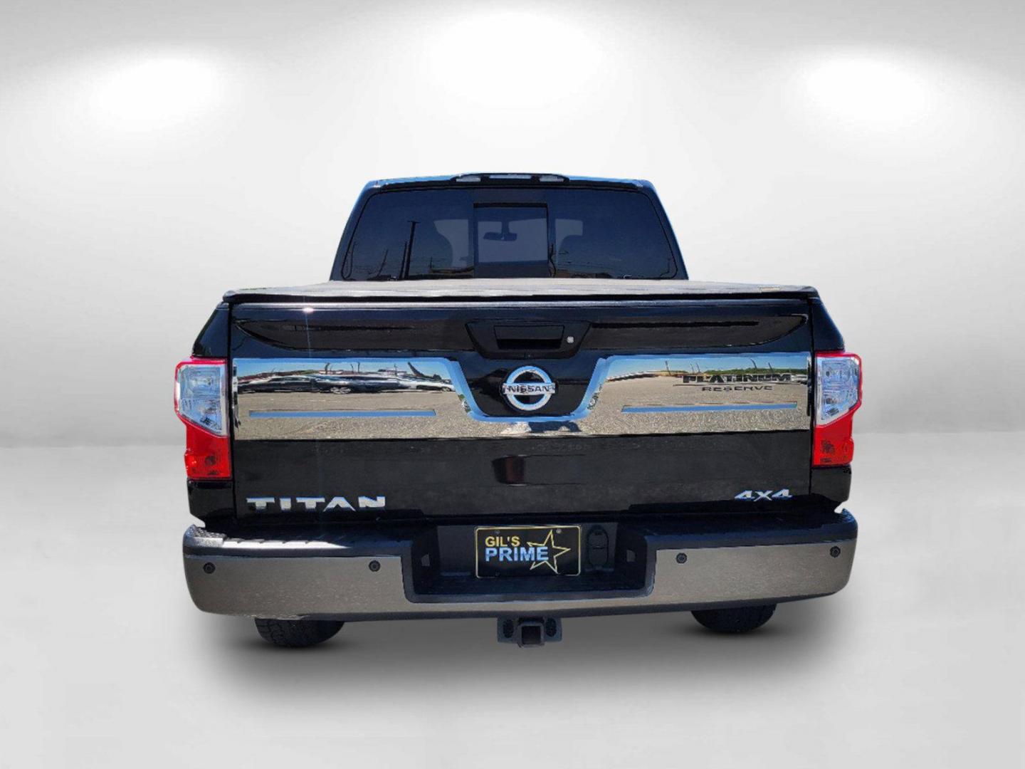 2018 Magnetic Black /Black/Brown Nissan Titan Platinum Reserve (1N6AA1E58JN) with an Regular Unleaded V-8 5.6 L/339 engine, 7-Speed Automatic w/OD transmission, located at 7000 Northlake Connector, Columbus, GA, 31904, (706) 987-8085, 32.524975, -84.978134 - 2018 Nissan Titan Platinum Reserve - Photo#5