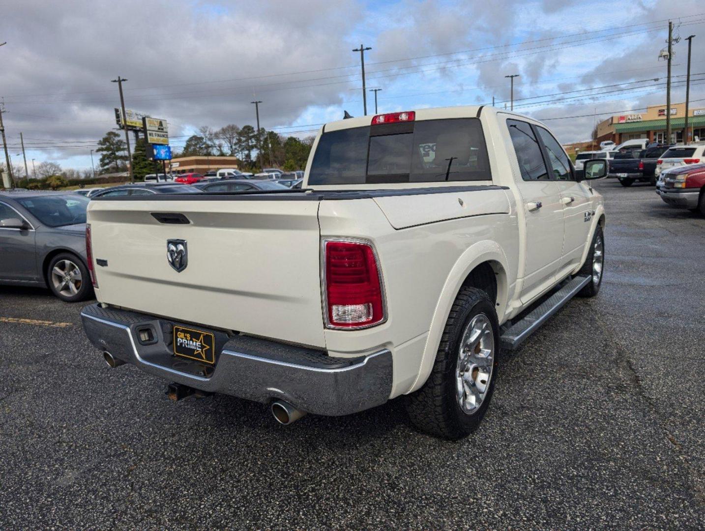 2018 /Lt Frost Beige/Brown Ram 1500 Laramie (1C6RR6NT4JS) with an Regular Unleaded V-8 5.7 L/345 engine, 8-Speed Automatic w/OD transmission, located at 3959 U.S. 80 W, Phenix City, AL, 36870, (334) 297-4885, 32.469296, -85.135185 - 2018 Ram 1500 Laramie - Photo#4