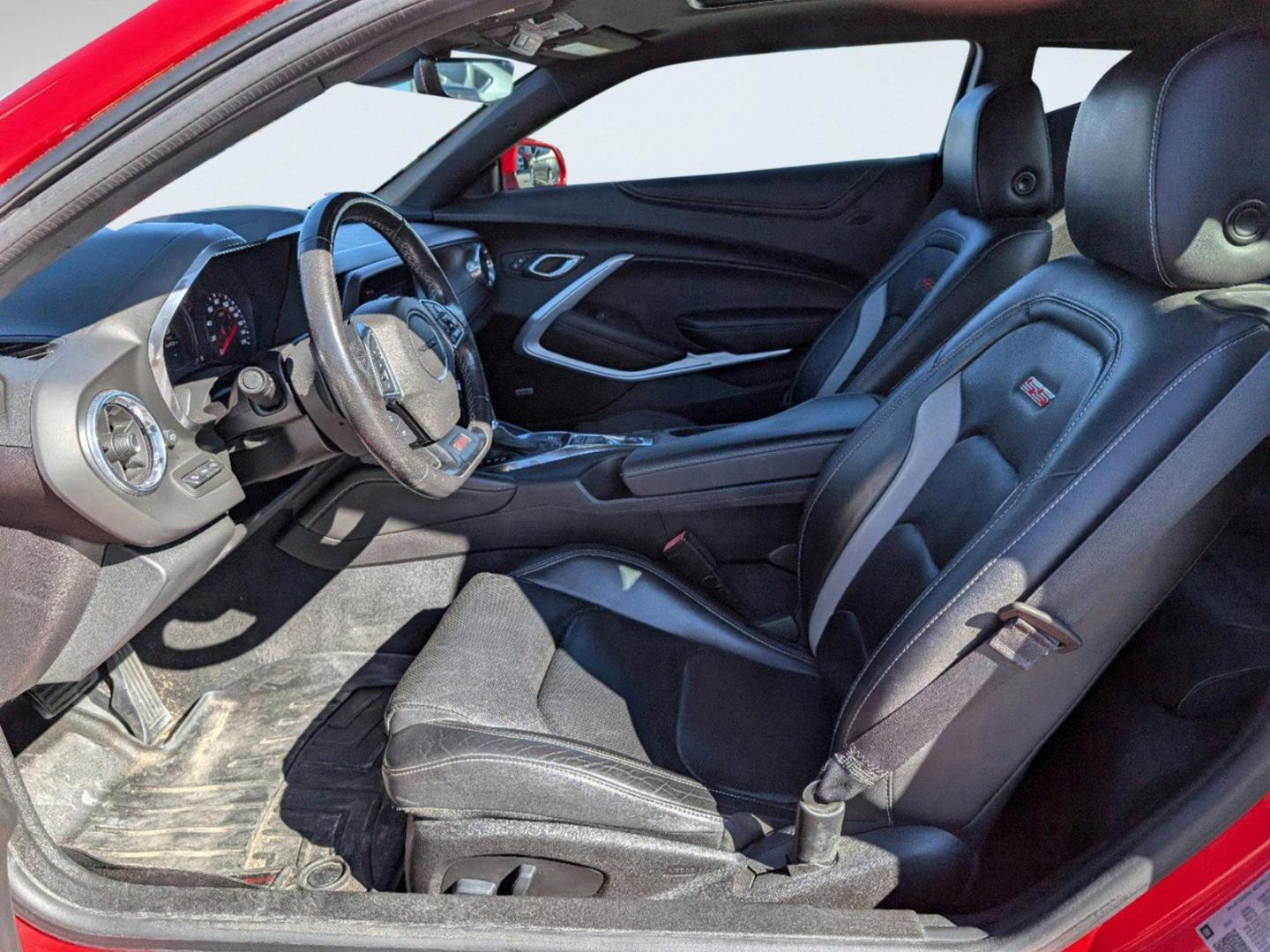 2019 /Jet Black Chevrolet Camaro 2SS (1G1FH1R75K0) with an Gas V8 6.2L/376 engine, 10-Speed Automatic transmission, located at 7000 Northlake Connector, Columbus, GA, 31904, (706) 987-8085, 32.524975, -84.978134 - 2019 Chevrolet Camaro 2SS - Photo#9