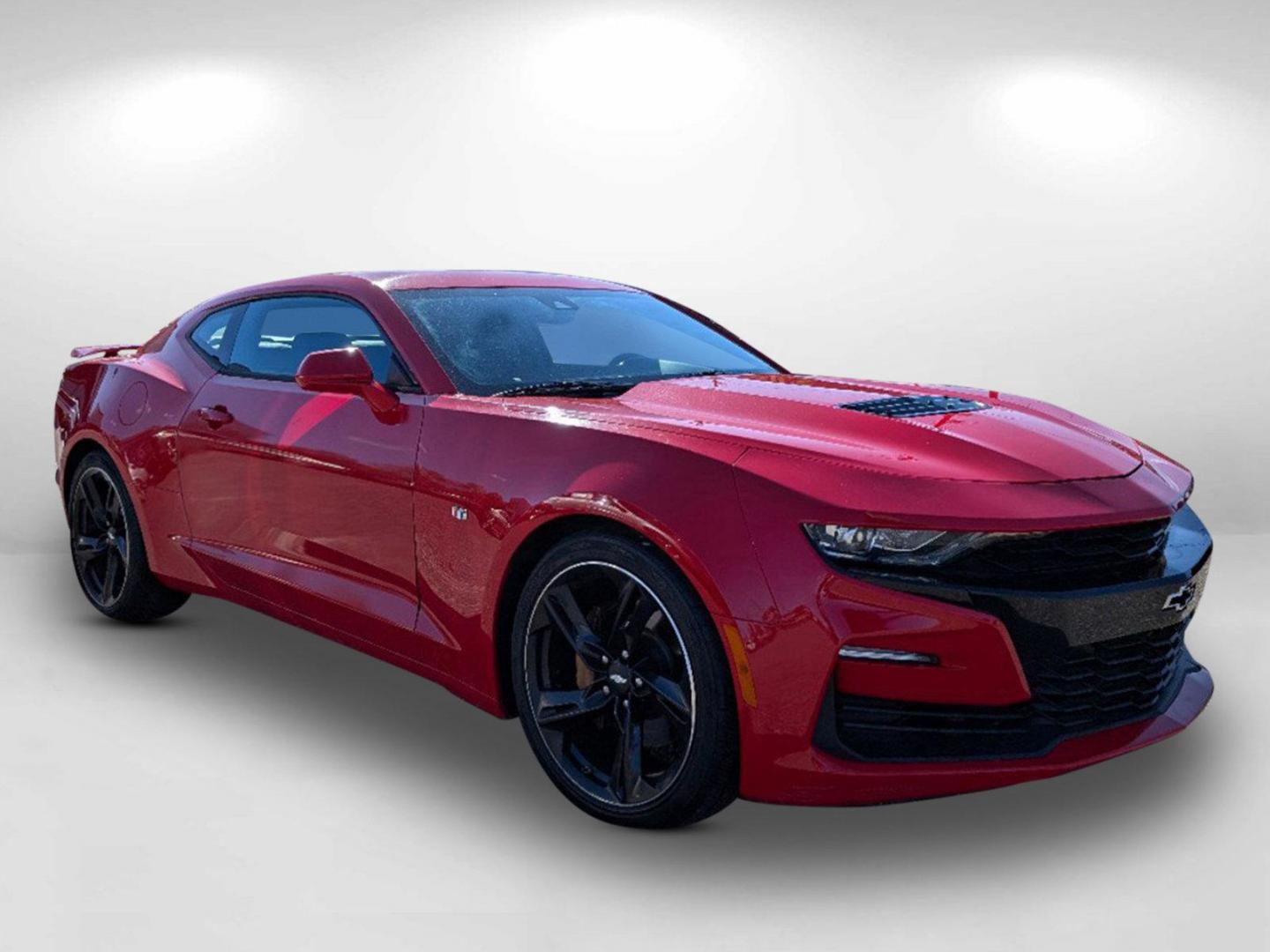 2019 /Jet Black Chevrolet Camaro 2SS (1G1FH1R75K0) with an Gas V8 6.2L/376 engine, 10-Speed Automatic transmission, located at 7000 Northlake Connector, Columbus, GA, 31904, (706) 987-8085, 32.524975, -84.978134 - 2019 Chevrolet Camaro 2SS - Photo#2