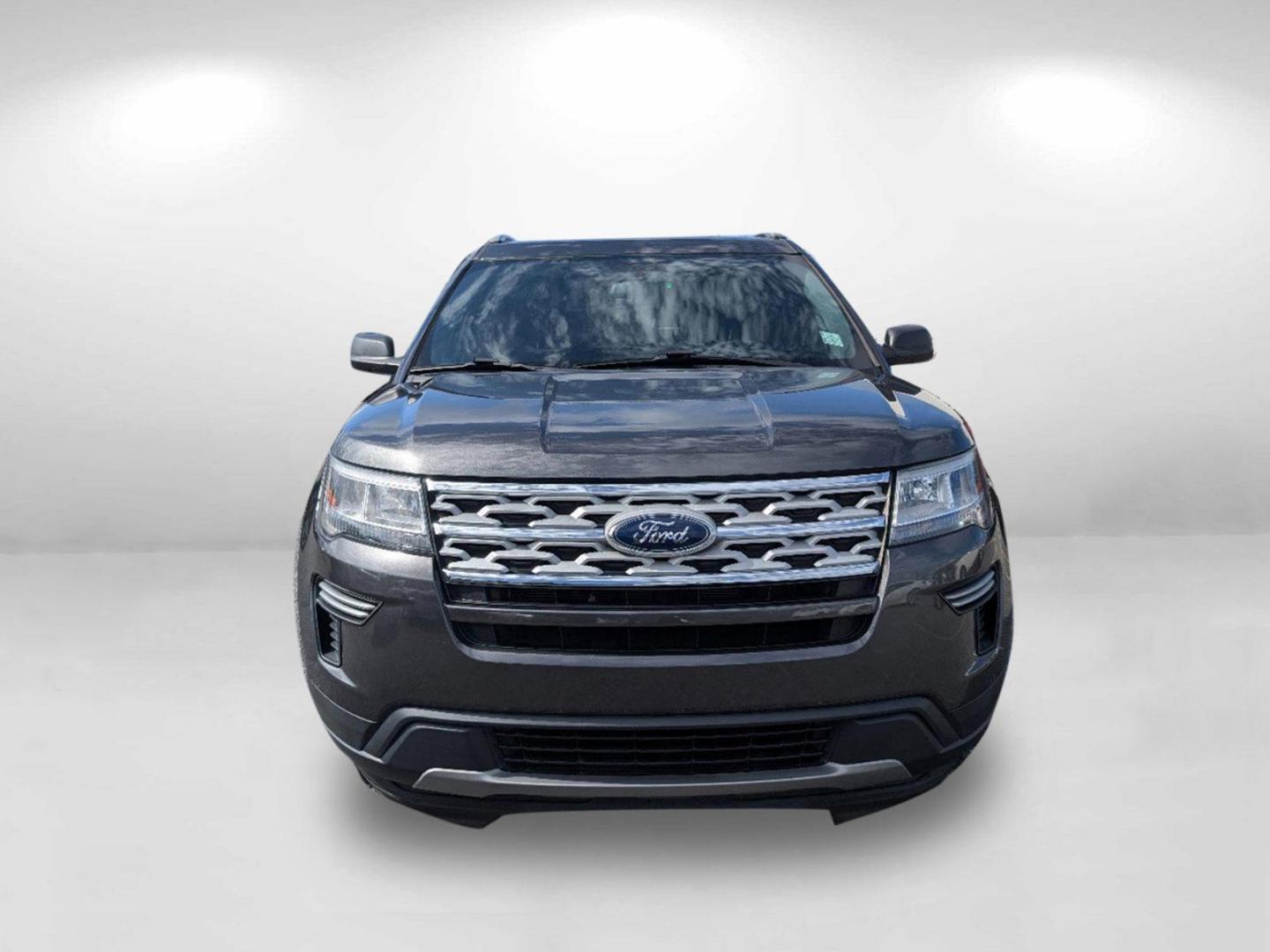 2019 Gray Ford Explorer XLT (1FM5K7D88KG) with an Regular Unleaded V-6 3.5 L/213 engine, 6-Speed Automatic w/OD transmission, located at 1430 Gateway Drive, Opelika, AL, 36801, (334) 239-0944, 32.637871, -85.409790 - 2019 Ford Explorer XLT - Photo#1