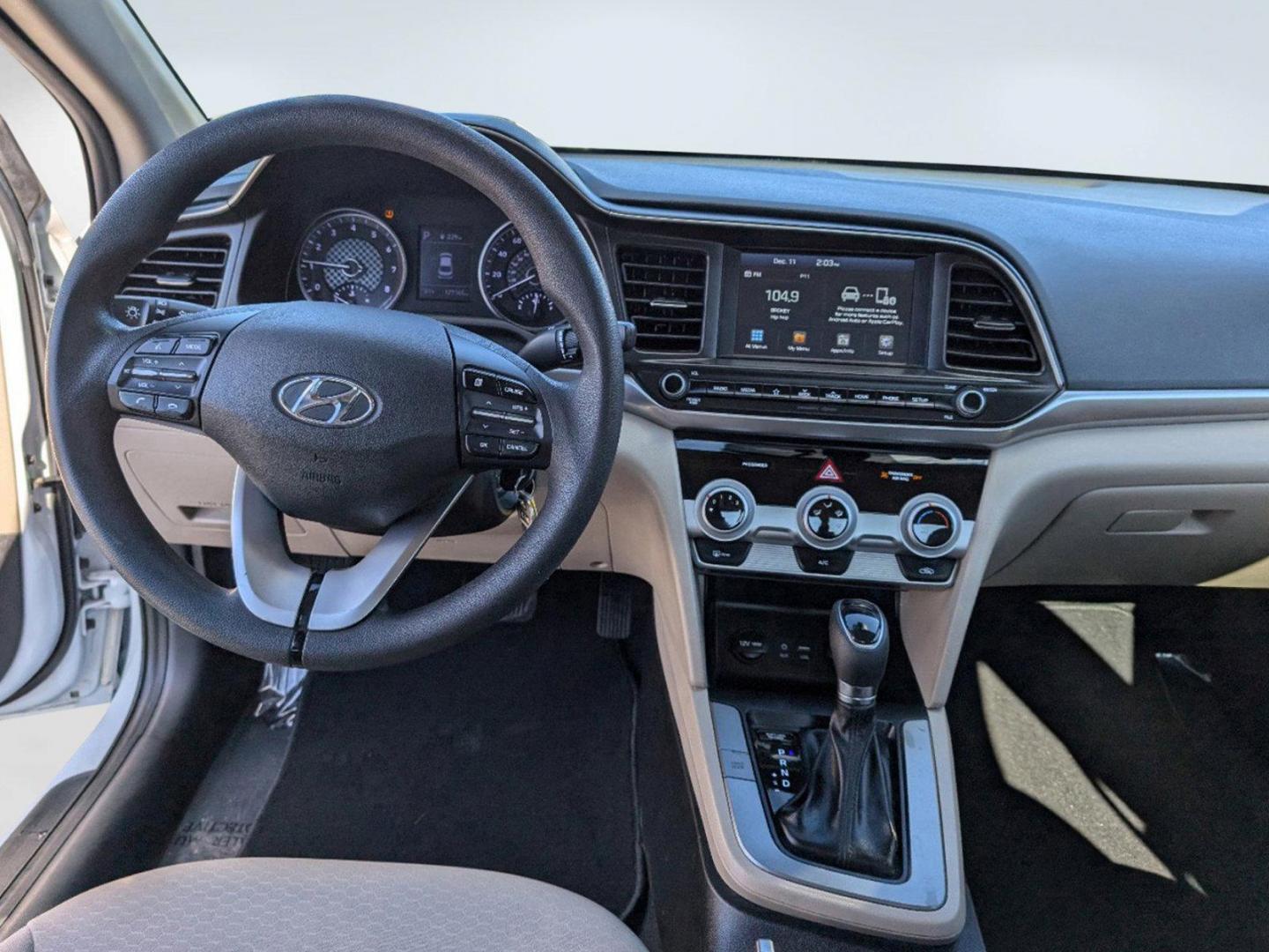 2019 /Beige Hyundai Elantra SEL (5NPD84LF0KH) with an Regular Unleaded I-4 2.0 L/122 engine, 6-Speed Automatic w/OD transmission, located at 521 Old Farm Lane Rd, Prattville, AL, 36066, (334) 325-1505, 32.482460, -86.416367 - 2019 Hyundai Elantra SEL - Photo#11