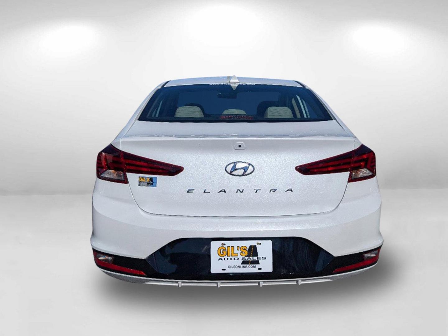 2019 /Beige Hyundai Elantra SEL (5NPD84LF0KH) with an Regular Unleaded I-4 2.0 L/122 engine, 6-Speed Automatic w/OD transmission, located at 521 Old Farm Lane Rd, Prattville, AL, 36066, (334) 325-1505, 32.482460, -86.416367 - 2019 Hyundai Elantra SEL - Photo#5