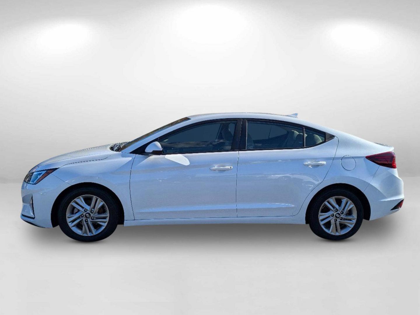 2019 /Beige Hyundai Elantra SEL (5NPD84LF0KH) with an Regular Unleaded I-4 2.0 L/122 engine, 6-Speed Automatic w/OD transmission, located at 521 Old Farm Lane Rd, Prattville, AL, 36066, (334) 325-1505, 32.482460, -86.416367 - 2019 Hyundai Elantra SEL - Photo#7