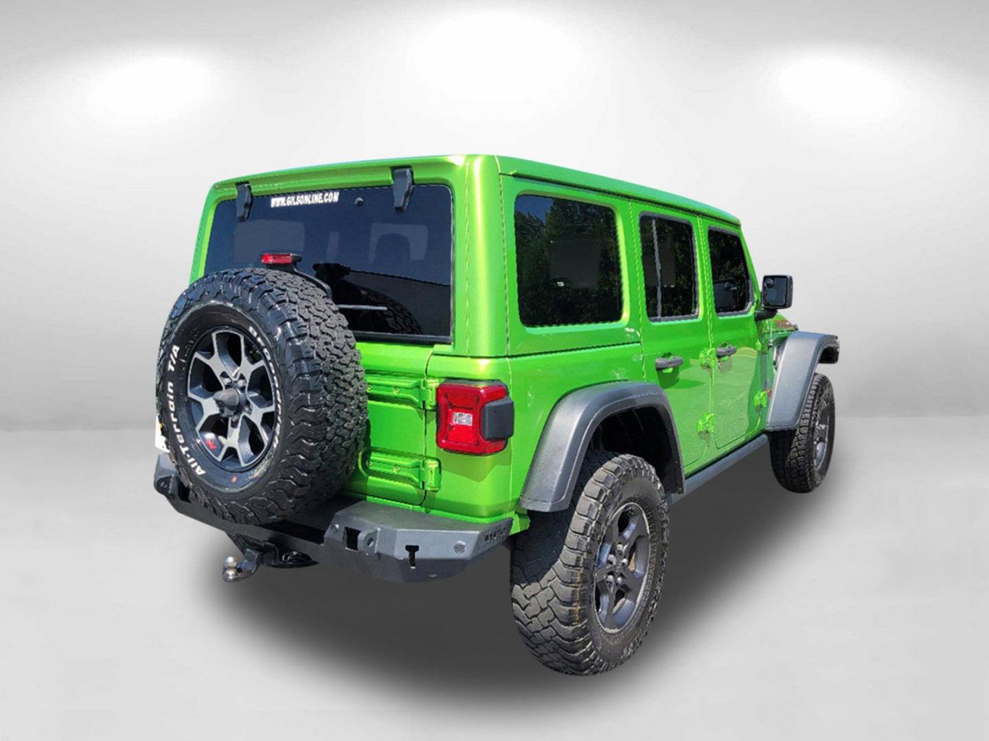 2019 Mojito! Clearcoat /Black Jeep Wrangler Unlimited Rubicon (1C4HJXFG5KW) with an Regular Unleaded V-6 3.6 L/220 engine, 8-Speed Automatic w/OD transmission, located at 7000 Northlake Connector, Columbus, GA, 31904, (706) 987-8085, 32.524975, -84.978134 - 2019 Jeep Wrangler Unlimited Rubicon - Photo#4