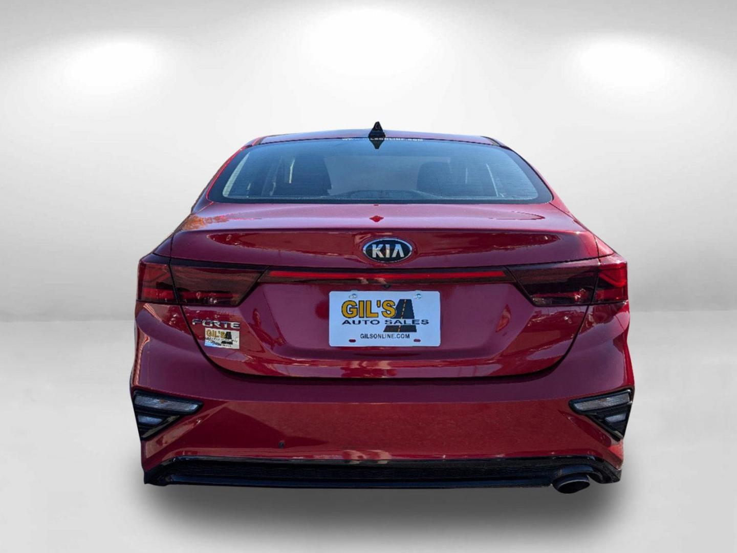 2019 /Black Kia Forte LXS (3KPF24AD4KE) with an Regular Unleaded I-4 2.0 L/122 engine, 1-Speed CVT w/OD transmission, located at 3959 U.S. 80 W, Phenix City, AL, 36870, (334) 297-4885, 32.469296, -85.135185 - 2019 Kia Forte LXS - Photo#5