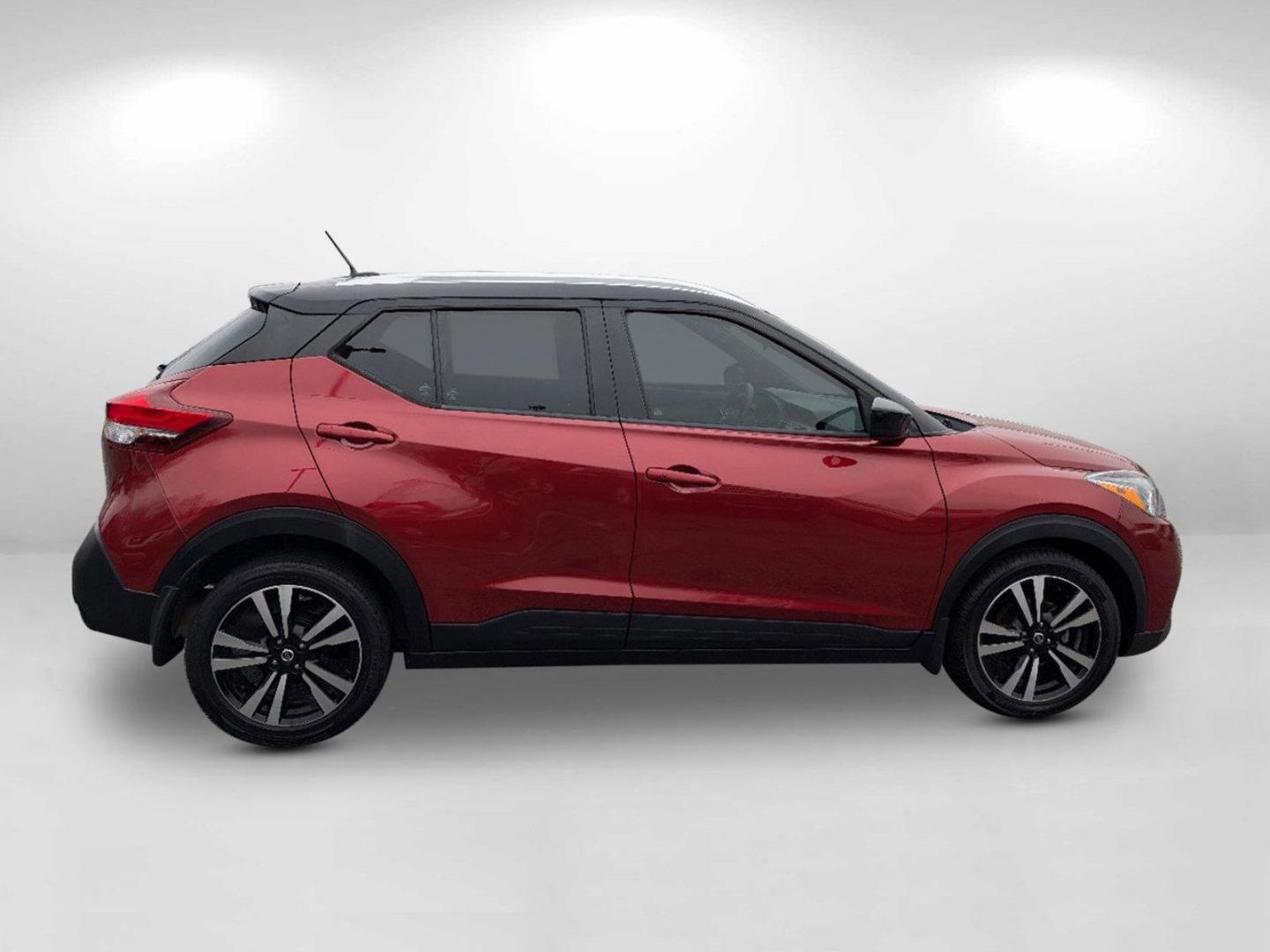 2019 /Charcoal Nissan Kicks SV (3N1CP5CU4KL) with an Regular Unleaded I-4 1.6 L/98 engine, 1-Speed CVT w/OD transmission, located at 5115 14th Ave., Columbus, GA, 31904, (706) 323-0345, 32.511494, -84.971046 - 2019 Nissan Kicks SV - Photo#1