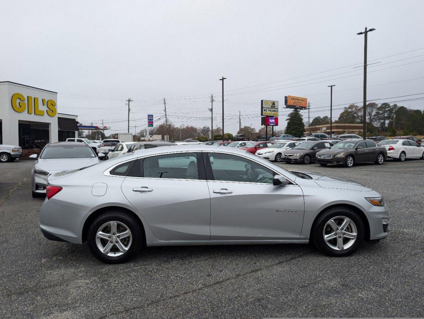 2020 /Dark Atmosphere/ Medium Ash Gray Chevrolet Malibu LS (1G1ZC5ST0LF) with an Turbocharged Gas I4 1.5L/91 engine, 1-Speed Automatic transmission, located at 3959 U.S. 80 W, Phenix City, AL, 36870, (334) 297-4885, 32.469296, -85.135185 - 2020 Chevrolet Malibu LS - Photo#3