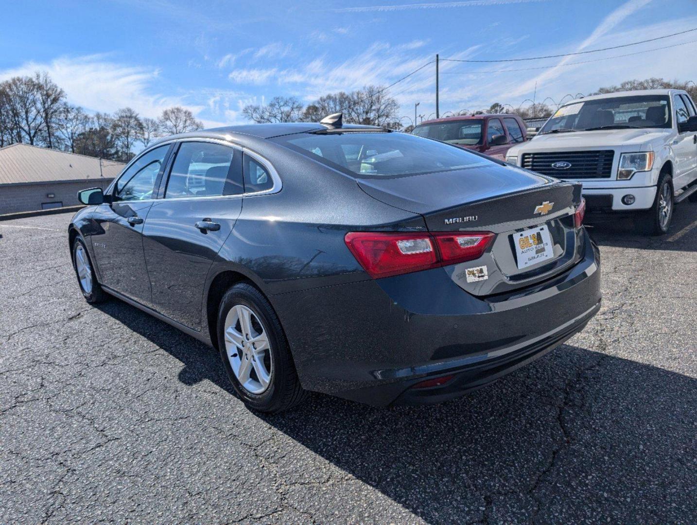 2020 /Dark Atmosphere/ Medium Ash Gray Chevrolet Malibu LS (1G1ZC5ST4LF) with an Turbocharged Gas I4 1.5L/91 engine, 1-Speed Automatic transmission, located at 3959 U.S. 80 W, Phenix City, AL, 36870, (334) 297-4885, 32.469296, -85.135185 - 2020 Chevrolet Malibu LS - Photo#7