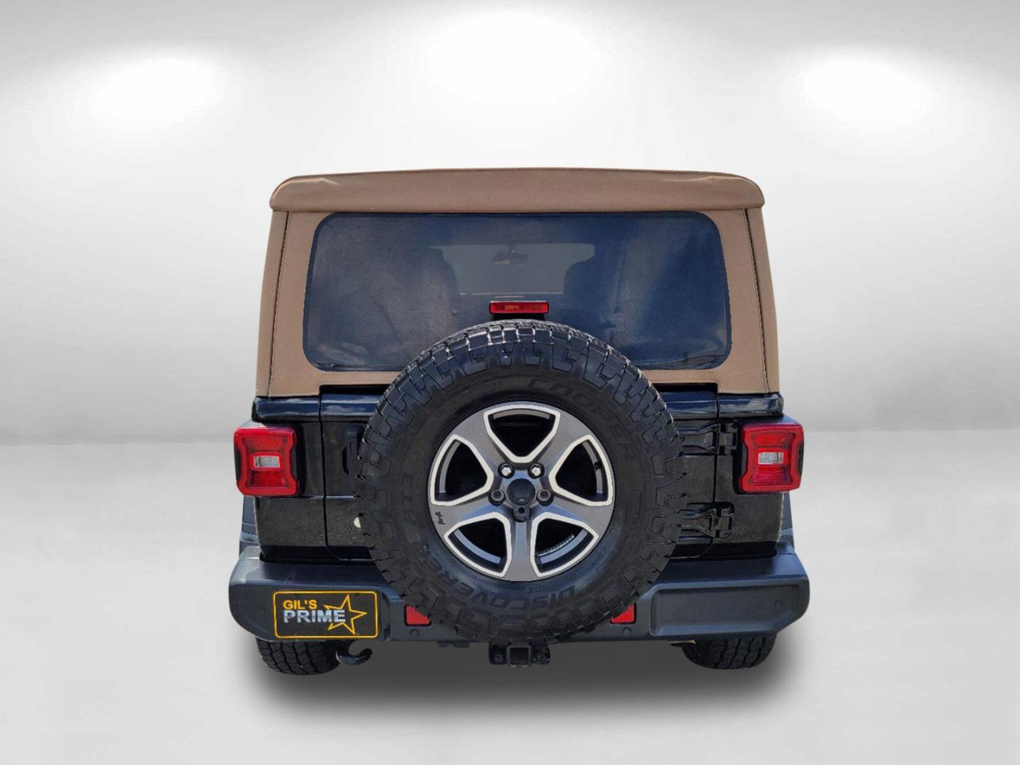 2020 Black Clearcoat /Heritage Tan/Black Jeep Wrangler Unlimited Black and Tan (1C4HJXDG9LW) with an Regular Unleaded V-6 3.6 L/220 engine, 8-Speed Automatic w/OD transmission, located at 3959 U.S. 80 W, Phenix City, AL, 36870, (334) 297-4885, 32.469296, -85.135185 - 2020 Jeep Wrangler Unlimited Black and Tan - Photo#5