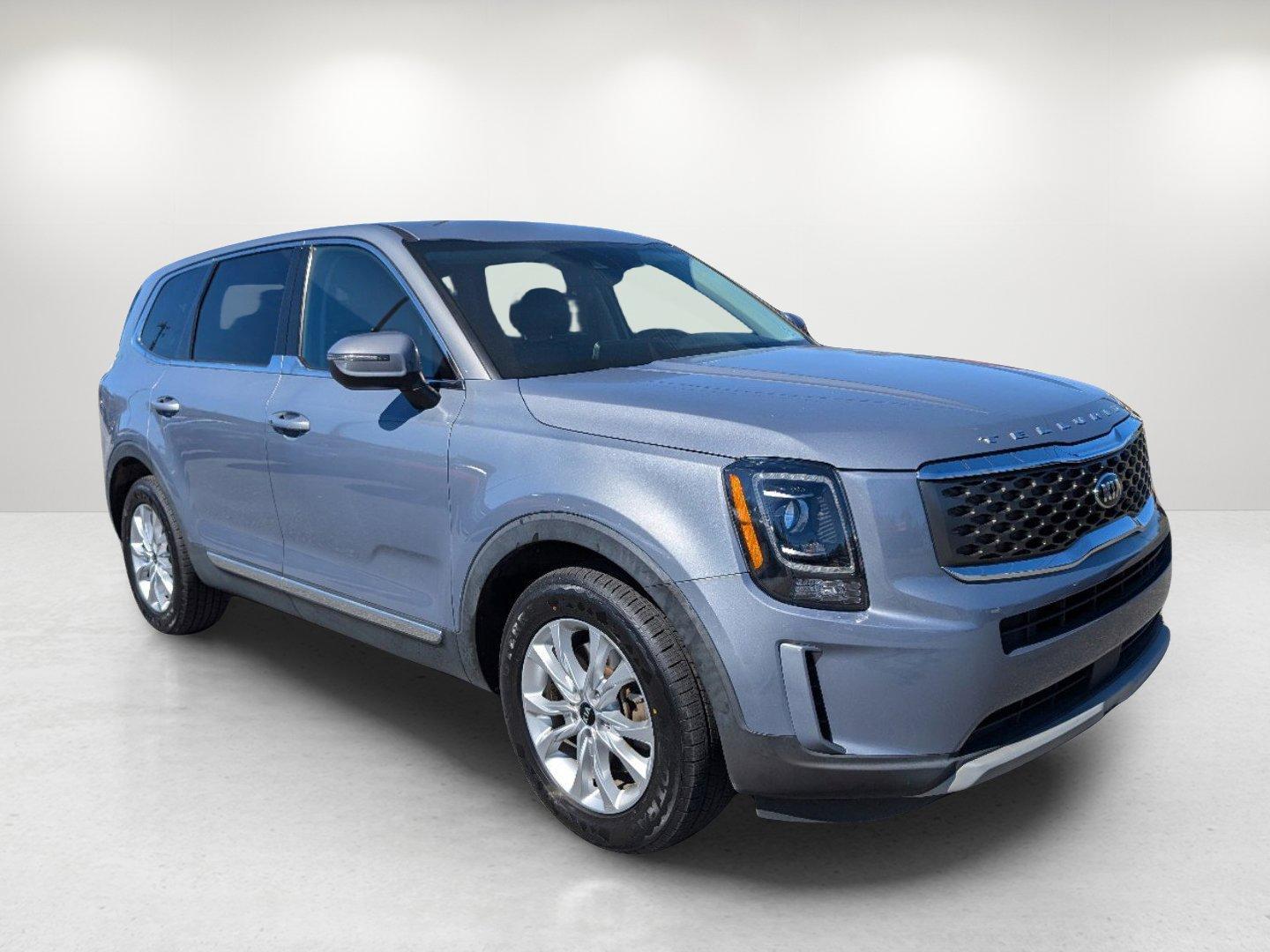 2020 /Black Kia Telluride LX (5XYP24HC8LG) with an Regular Unleaded V-6 3.8 L/231 engine, 8-Speed Automatic w/OD transmission, located at 3959 U.S. 80 W, Phenix City, AL, 36870, (334) 297-4885, 32.469296, -85.135185 - 2020 Kia Telluride LX - Photo#2