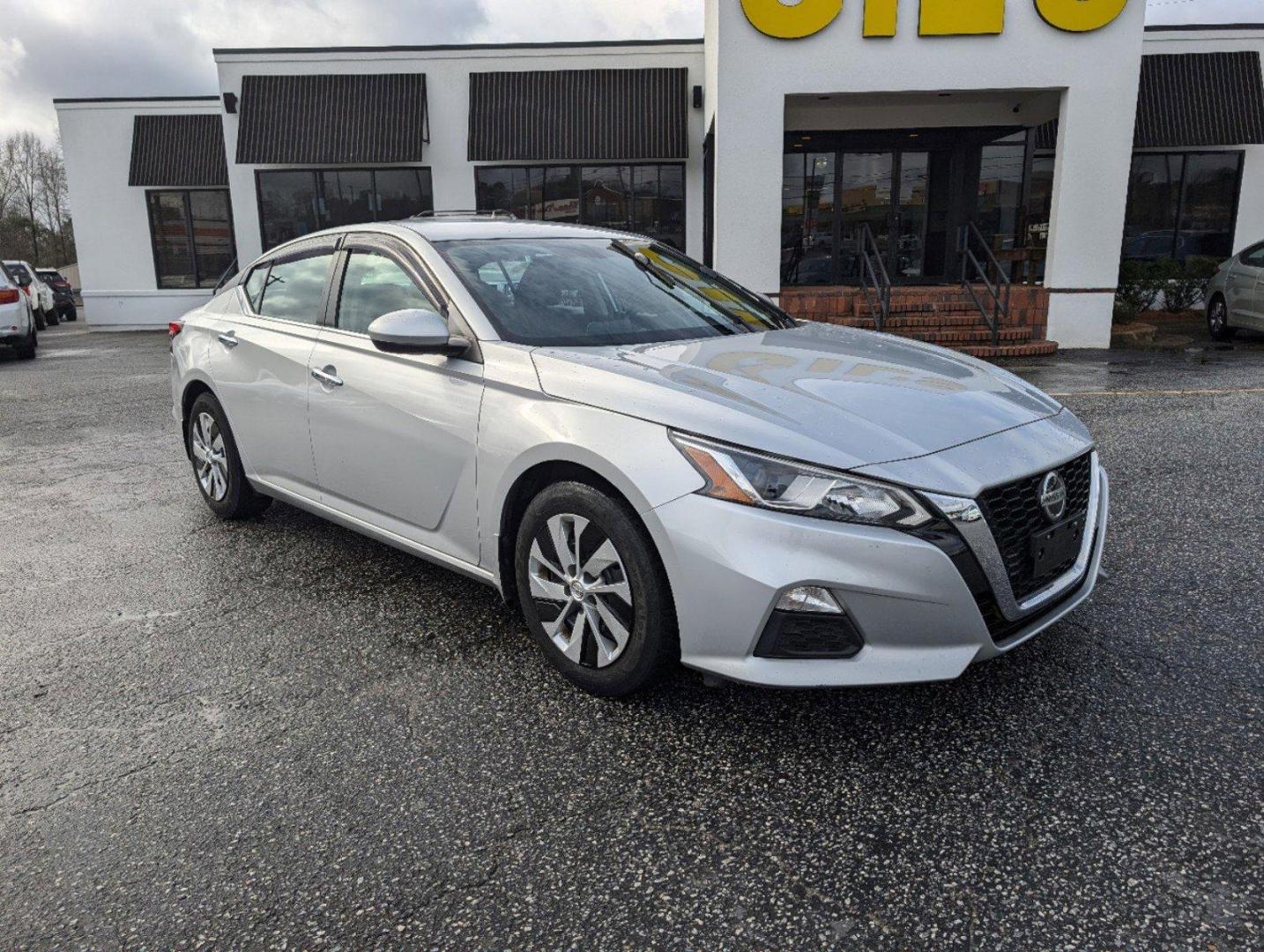 2020 /Charcoal Nissan Altima 2.5 S (1N4BL4BV6LC) with an Regular Unleaded I-4 2.5 L/152 engine, 1-Speed CVT w/OD transmission, located at 3959 U.S. 80 W, Phenix City, AL, 36870, (334) 297-4885, 32.469296, -85.135185 - 2020 Nissan Altima 2.5 S - Photo#2