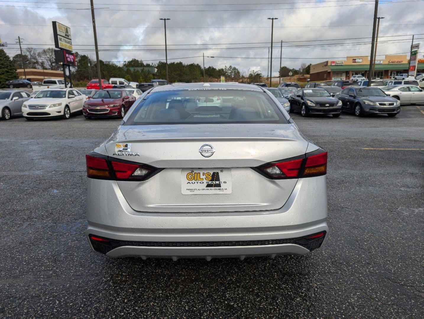 2020 /Charcoal Nissan Altima 2.5 S (1N4BL4BV6LC) with an Regular Unleaded I-4 2.5 L/152 engine, 1-Speed CVT w/OD transmission, located at 3959 U.S. 80 W, Phenix City, AL, 36870, (334) 297-4885, 32.469296, -85.135185 - 2020 Nissan Altima 2.5 S - Photo#5