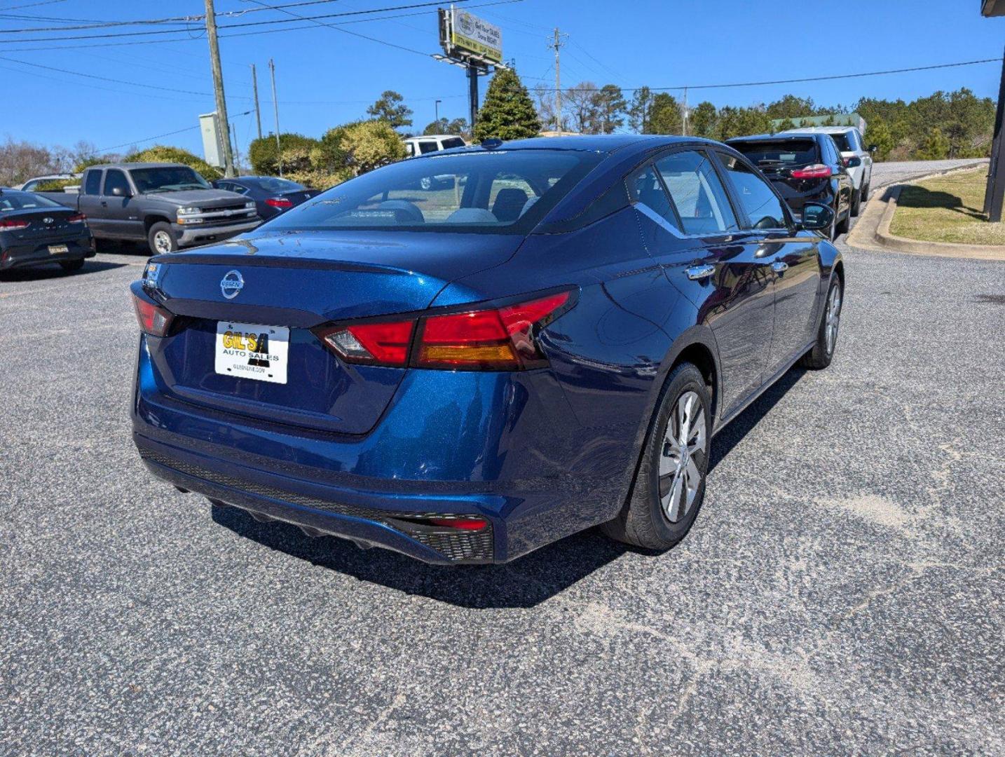 2020 /Charcoal Nissan Altima 2.5 S (1N4BL4BV2LC) with an Regular Unleaded I-4 2.5 L/152 engine, 1-Speed CVT w/OD transmission, located at 3959 U.S. 80 W, Phenix City, AL, 36870, (334) 297-4885, 32.469296, -85.135185 - 2020 Nissan Altima 2.5 S - Photo#4