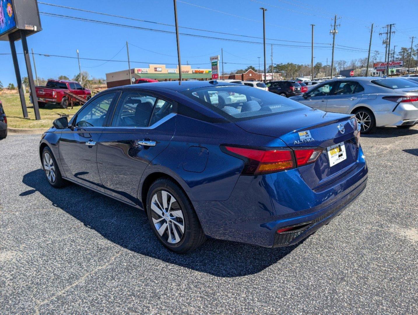 2020 /Charcoal Nissan Altima 2.5 S (1N4BL4BV2LC) with an Regular Unleaded I-4 2.5 L/152 engine, 1-Speed CVT w/OD transmission, located at 3959 U.S. 80 W, Phenix City, AL, 36870, (334) 297-4885, 32.469296, -85.135185 - 2020 Nissan Altima 2.5 S - Photo#6