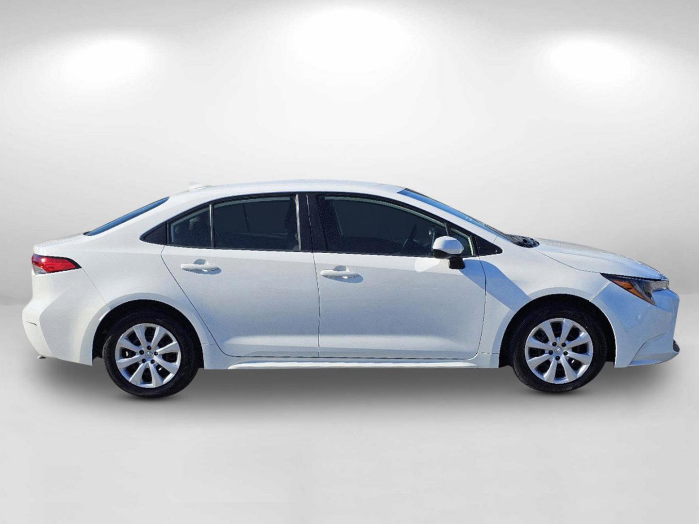 2020 Super White /Black Toyota Corolla LE (JTDEPRAE3LJ) with an Regular Unleaded I-4 1.8 L/110 engine, 1-Speed CVT w/OD transmission, located at 521 Old Farm Lane Rd, Prattville, AL, 36066, (334) 325-1505, 32.482460, -86.416367 - 2020 Toyota Corolla LE - Photo#3