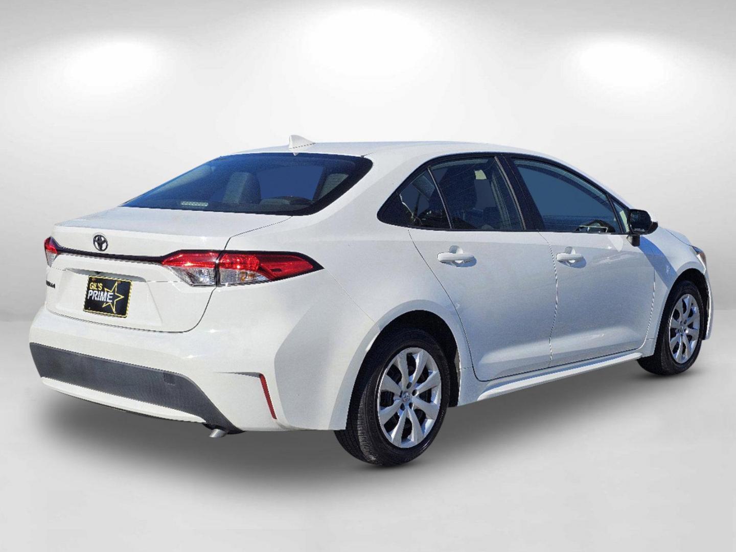 2020 Super White /Black Toyota Corolla LE (JTDEPRAE3LJ) with an Regular Unleaded I-4 1.8 L/110 engine, 1-Speed CVT w/OD transmission, located at 521 Old Farm Lane Rd, Prattville, AL, 36066, (334) 325-1505, 32.482460, -86.416367 - 2020 Toyota Corolla LE - Photo#4