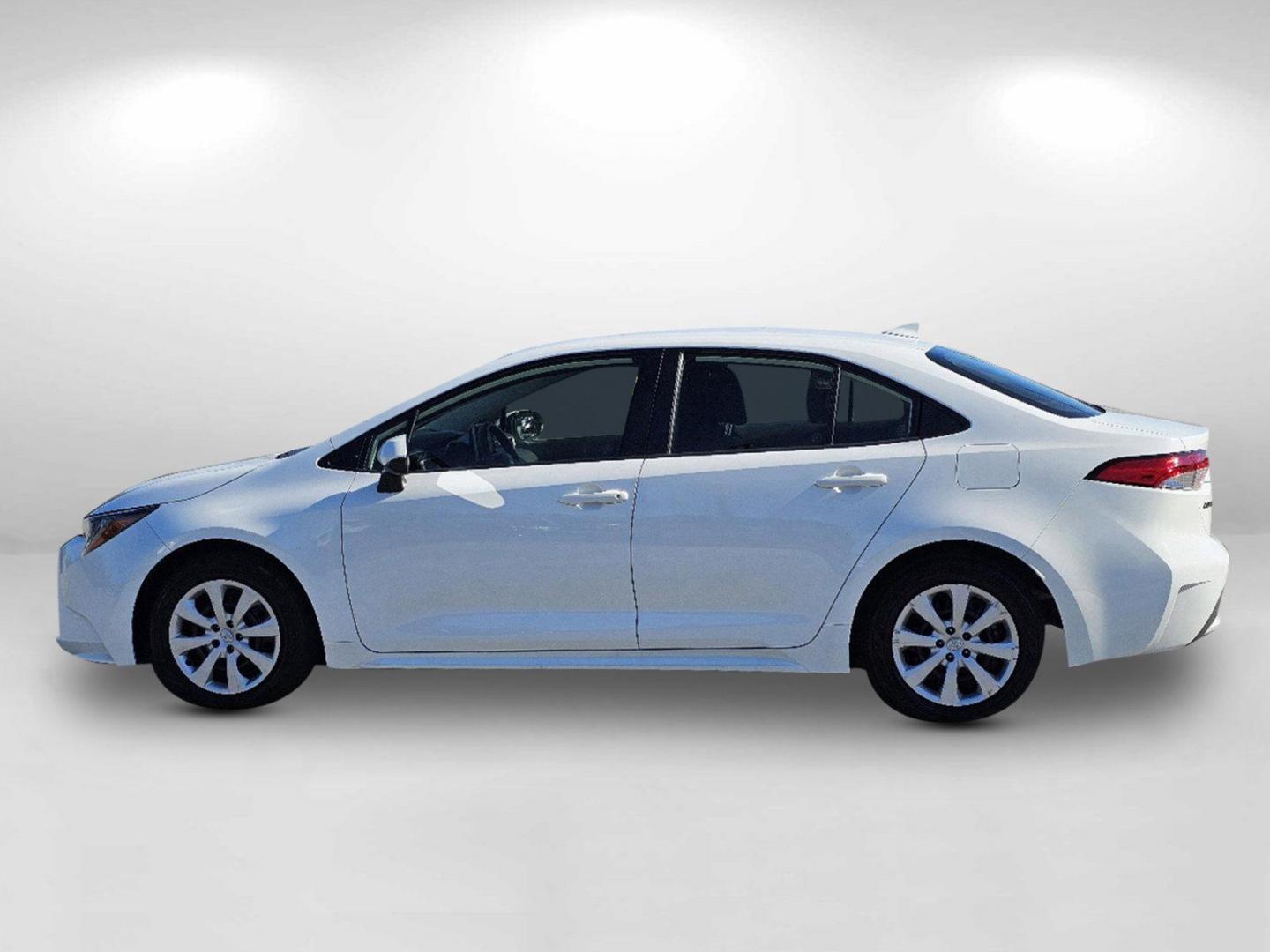 2020 Super White /Black Toyota Corolla LE (JTDEPRAE3LJ) with an Regular Unleaded I-4 1.8 L/110 engine, 1-Speed CVT w/OD transmission, located at 521 Old Farm Lane Rd, Prattville, AL, 36066, (334) 325-1505, 32.482460, -86.416367 - 2020 Toyota Corolla LE - Photo#7