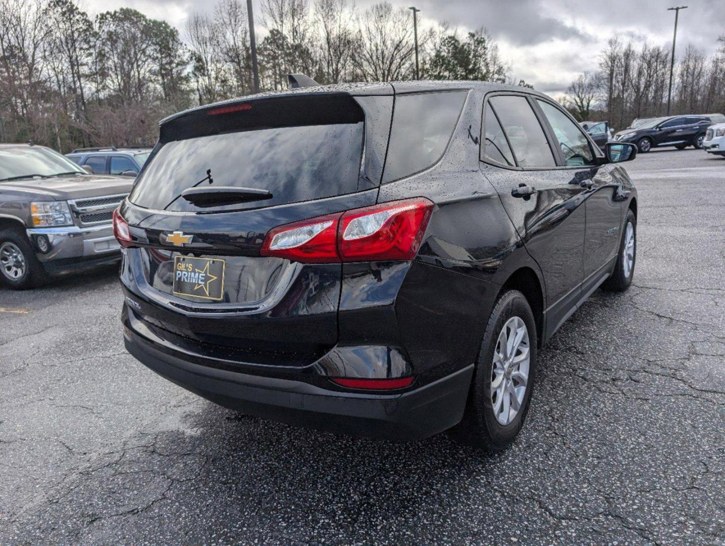 2021 /Medium Ash Gray Chevrolet Equinox LS (3GNAXHEV9MS) with an Turbocharged Gas I4 1.5L/92 engine, 6-Speed Automatic transmission, located at 7000 Northlake Connector, Columbus, GA, 31904, (706) 987-8085, 32.524975, -84.978134 - 2021 Chevrolet Equinox LS - Photo#4