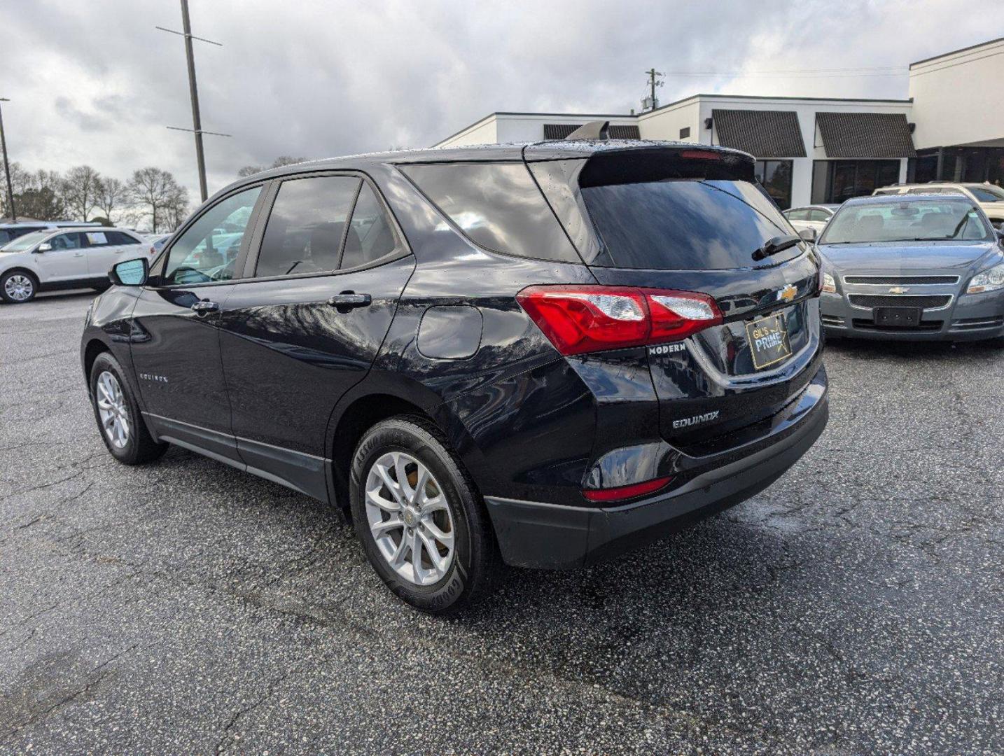 2021 /Medium Ash Gray Chevrolet Equinox LS (3GNAXHEV9MS) with an Turbocharged Gas I4 1.5L/92 engine, 6-Speed Automatic transmission, located at 7000 Northlake Connector, Columbus, GA, 31904, (706) 987-8085, 32.524975, -84.978134 - 2021 Chevrolet Equinox LS - Photo#6